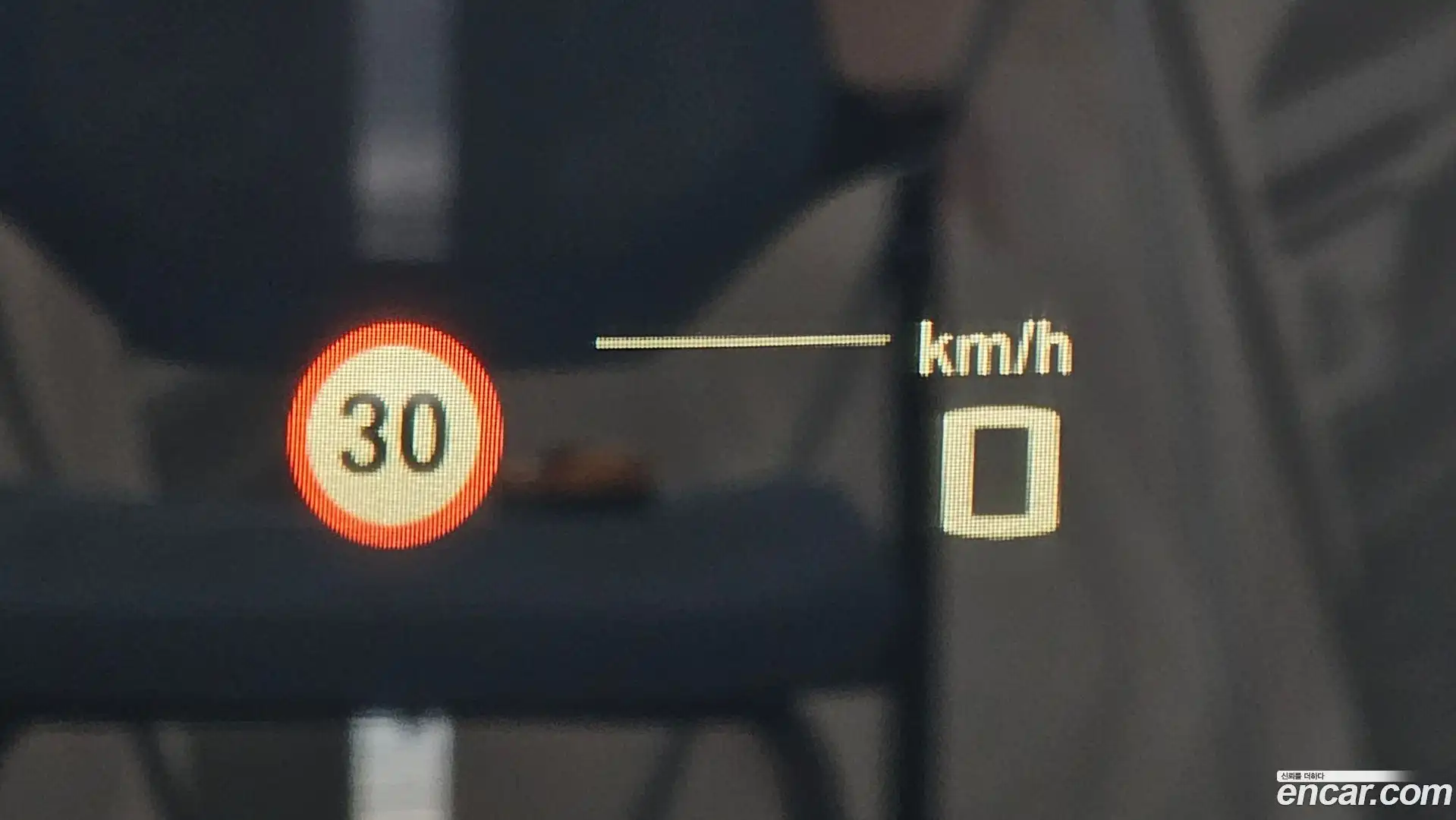 8-Series BMW 2021.9-OPTION-023