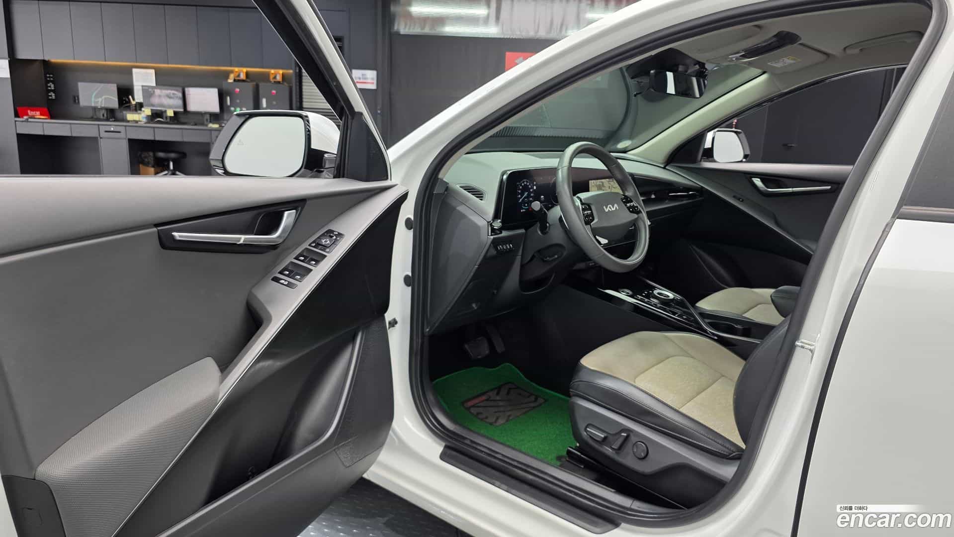 Niro Kia 2023.3-INNER-010