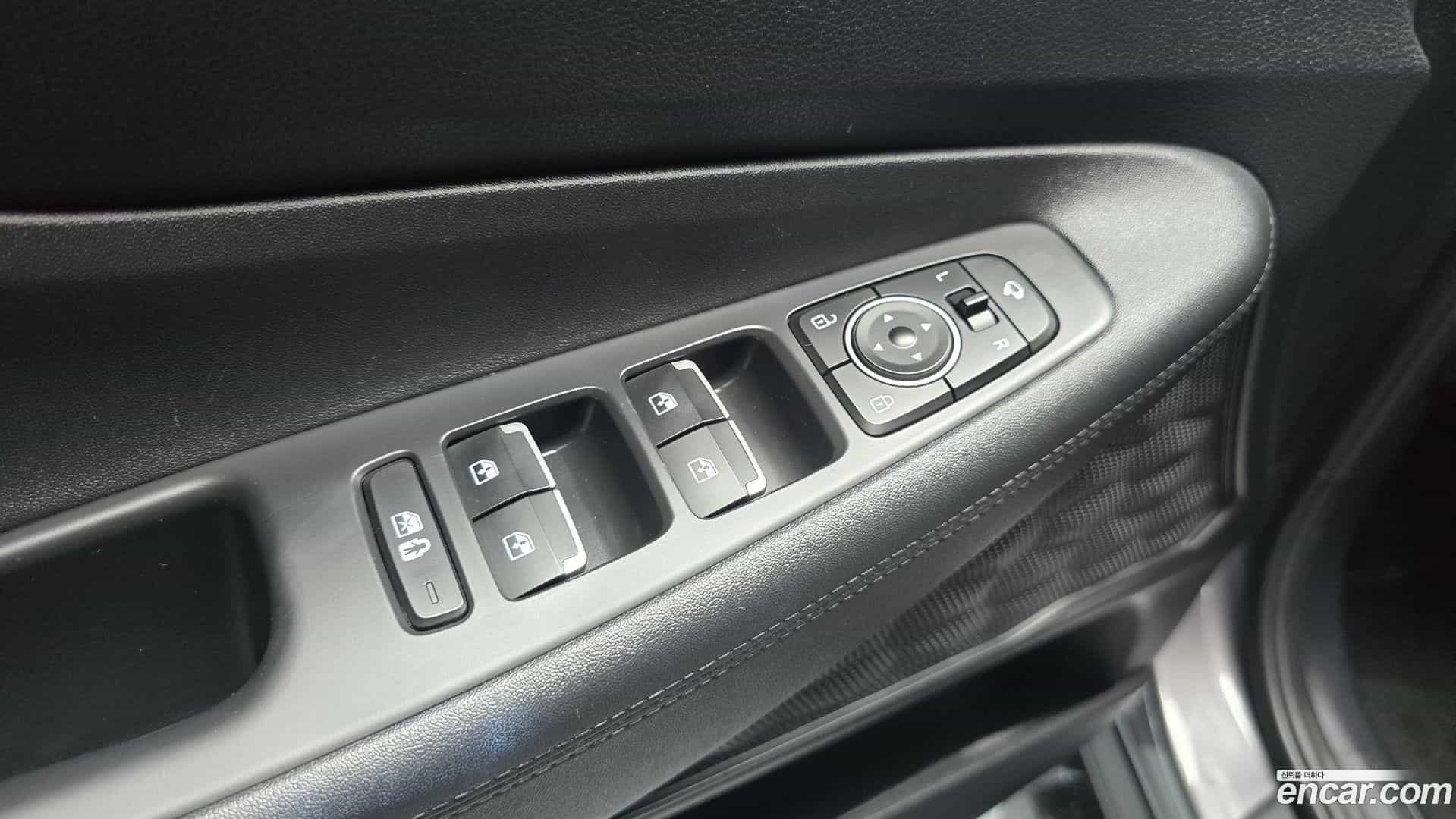 Santafe Hyundai 2022.8-OPTION-017