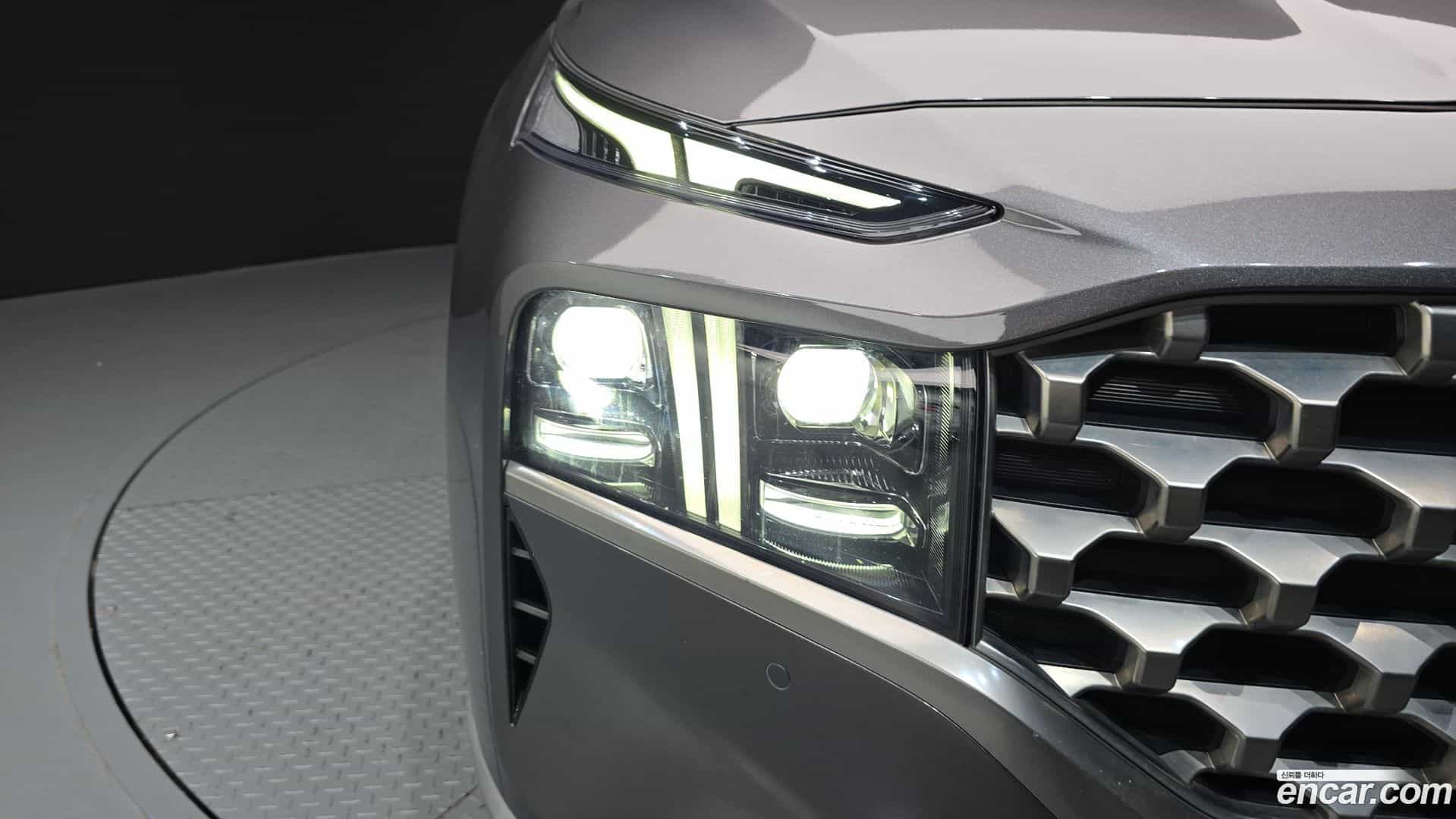 Santafe Hyundai 2022.8-OUTER-032