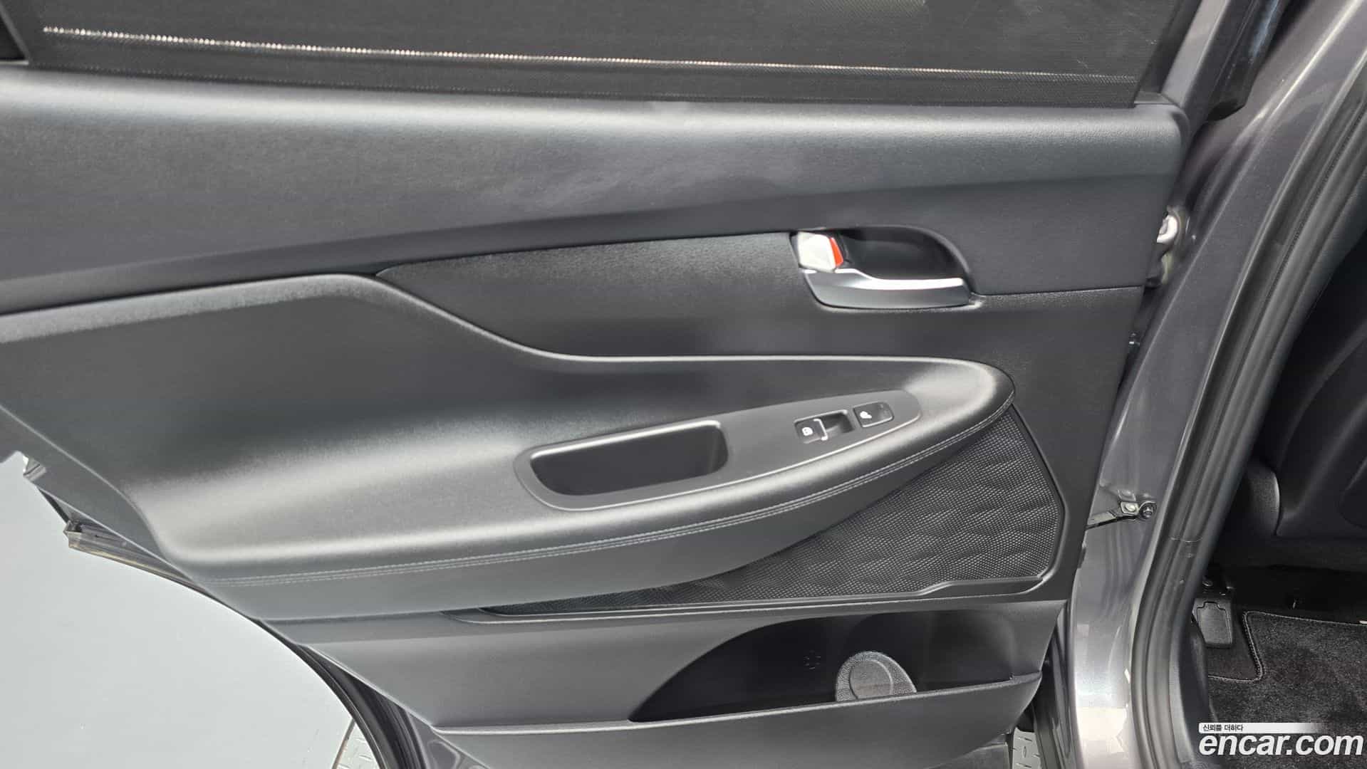 Santafe Hyundai 2022.8-INNER-035