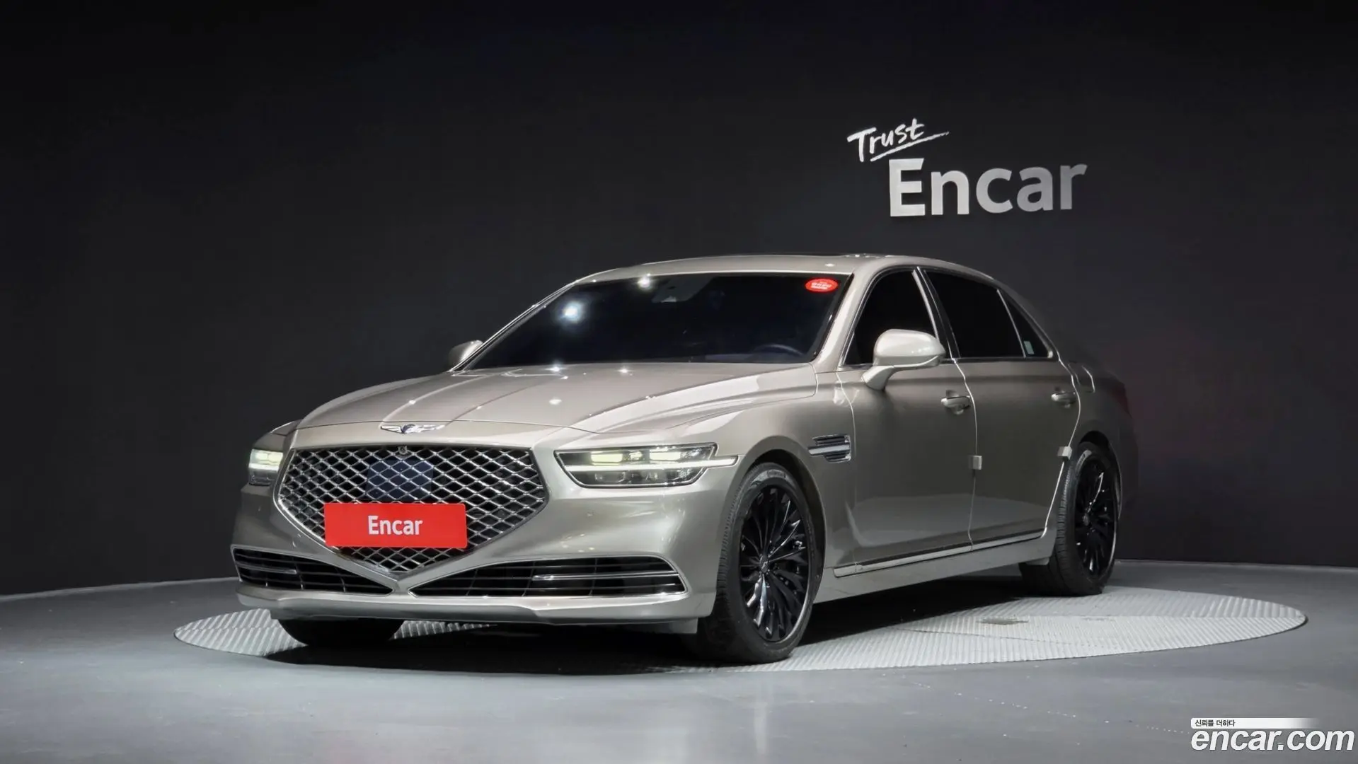 Main__Slider__Photo:G90 Genesis 2019.3-0