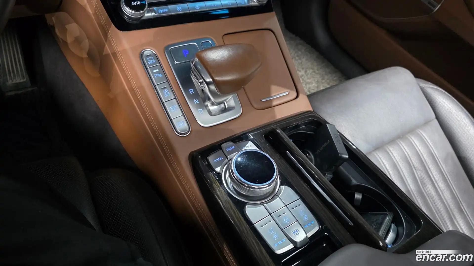 G90 Genesis 2019.3-INNER-009