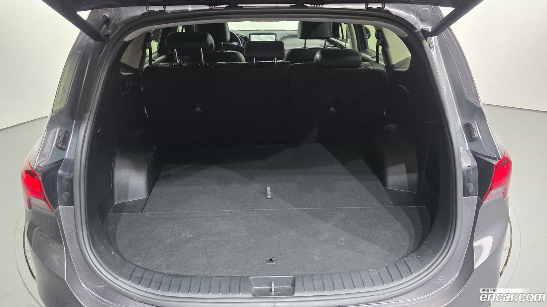 Santafe Hyundai 2022.8-OPTION-048