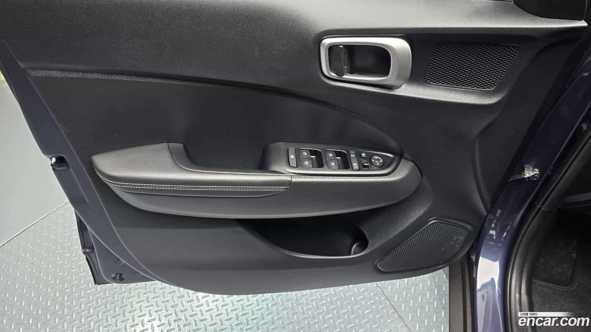 Venue Hyundai 2023.6-OPTION-021