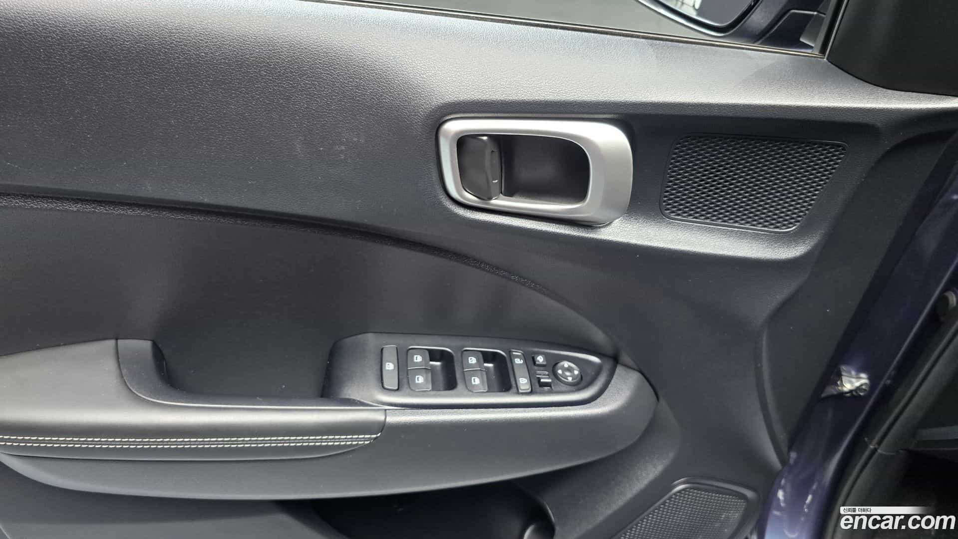 Venue Hyundai 2023.6-INNER-034