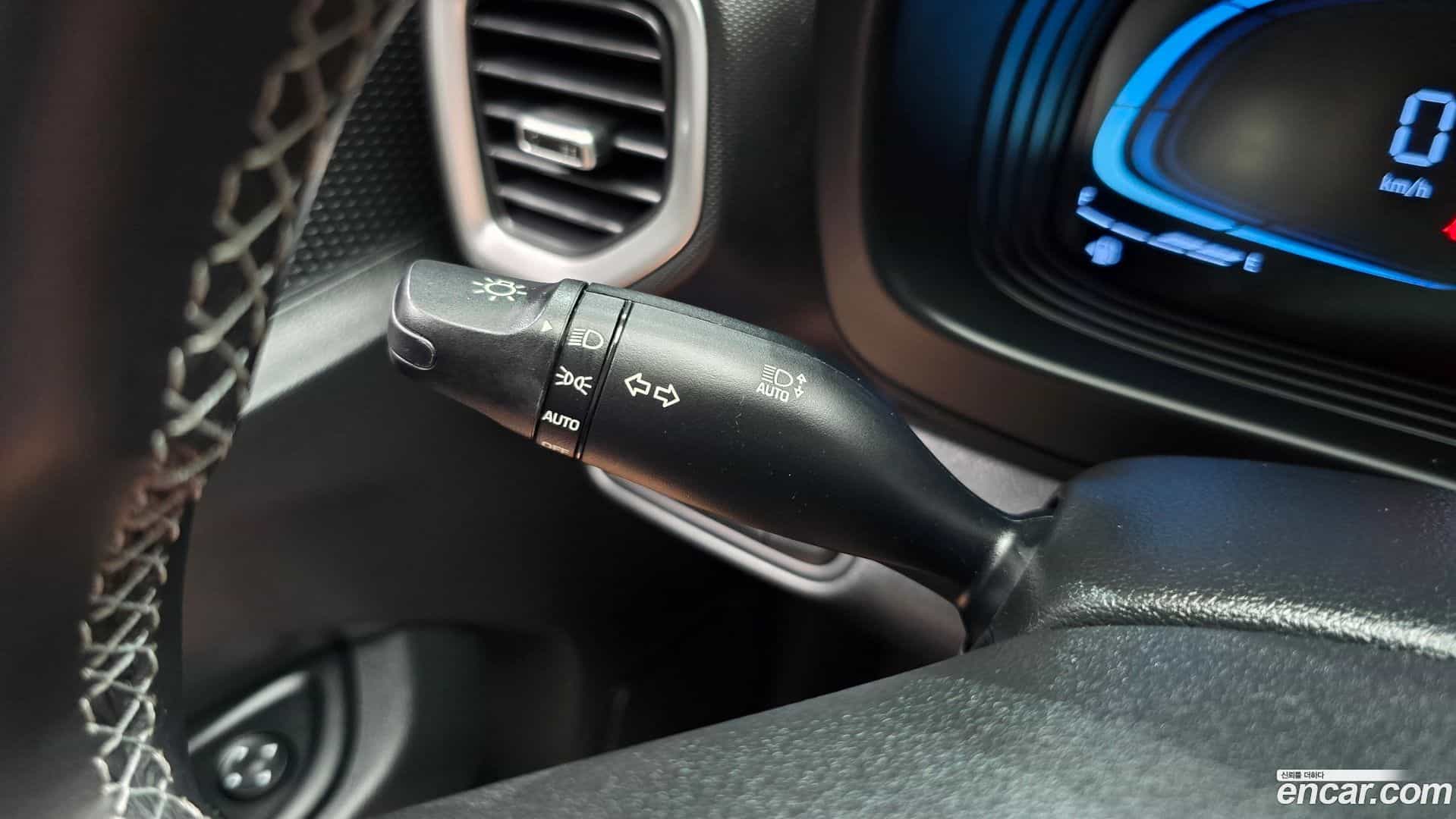 Venue Hyundai 2023.6-OPTION-041