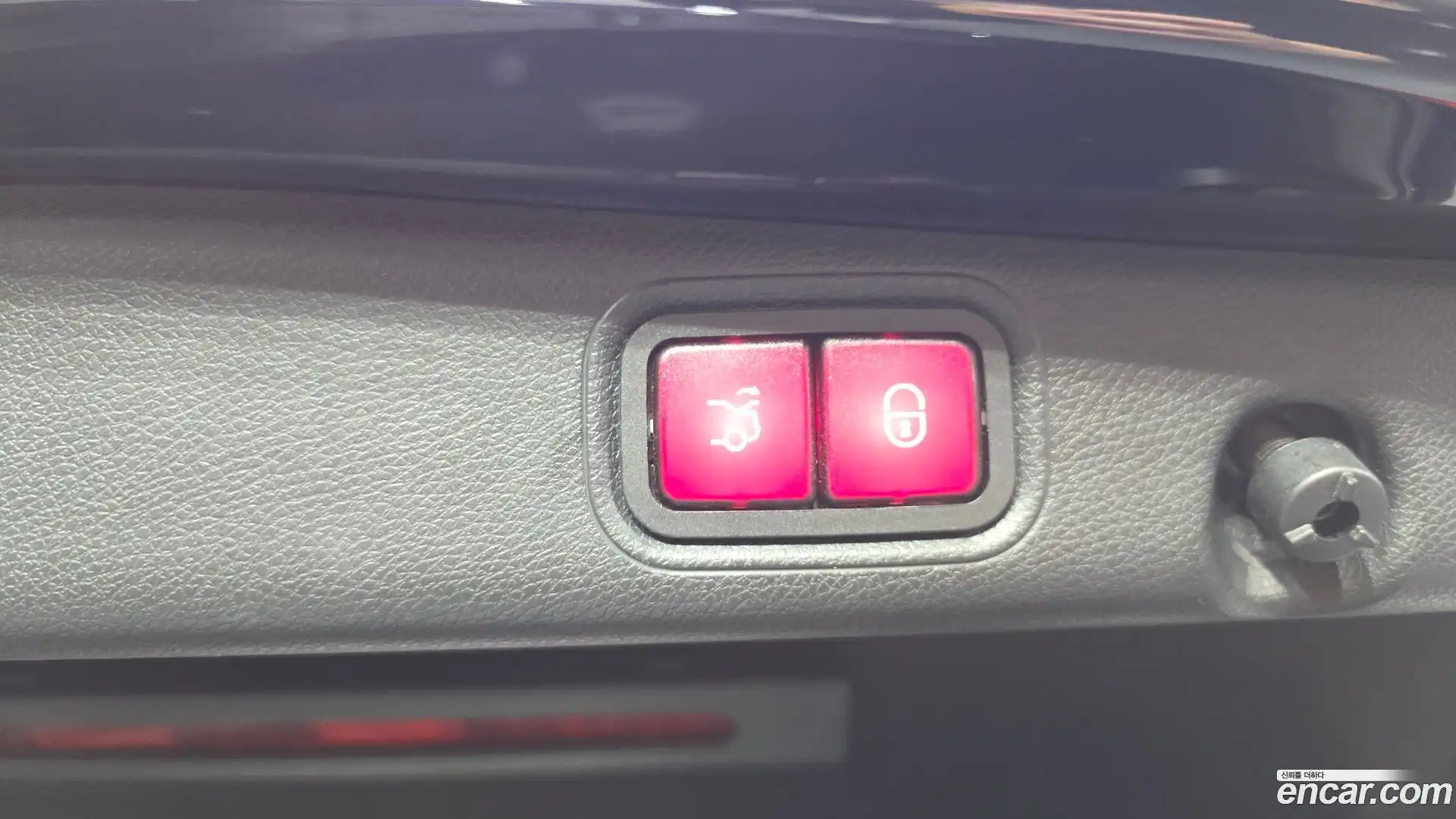 E-Class Mercedes-Benz 2018.9-OPTION-021