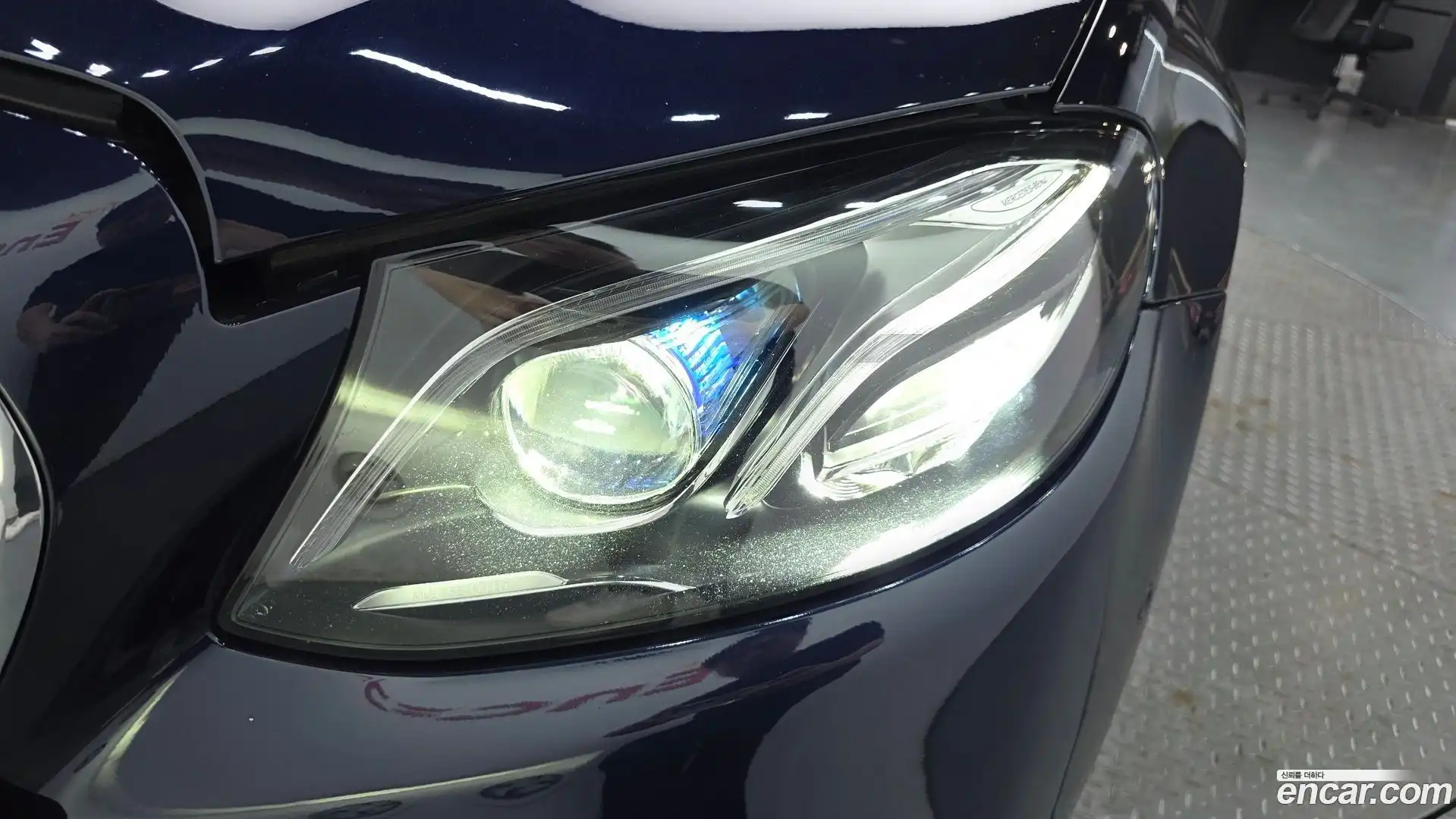 E-Class Mercedes-Benz 2018.9-OUTER-032