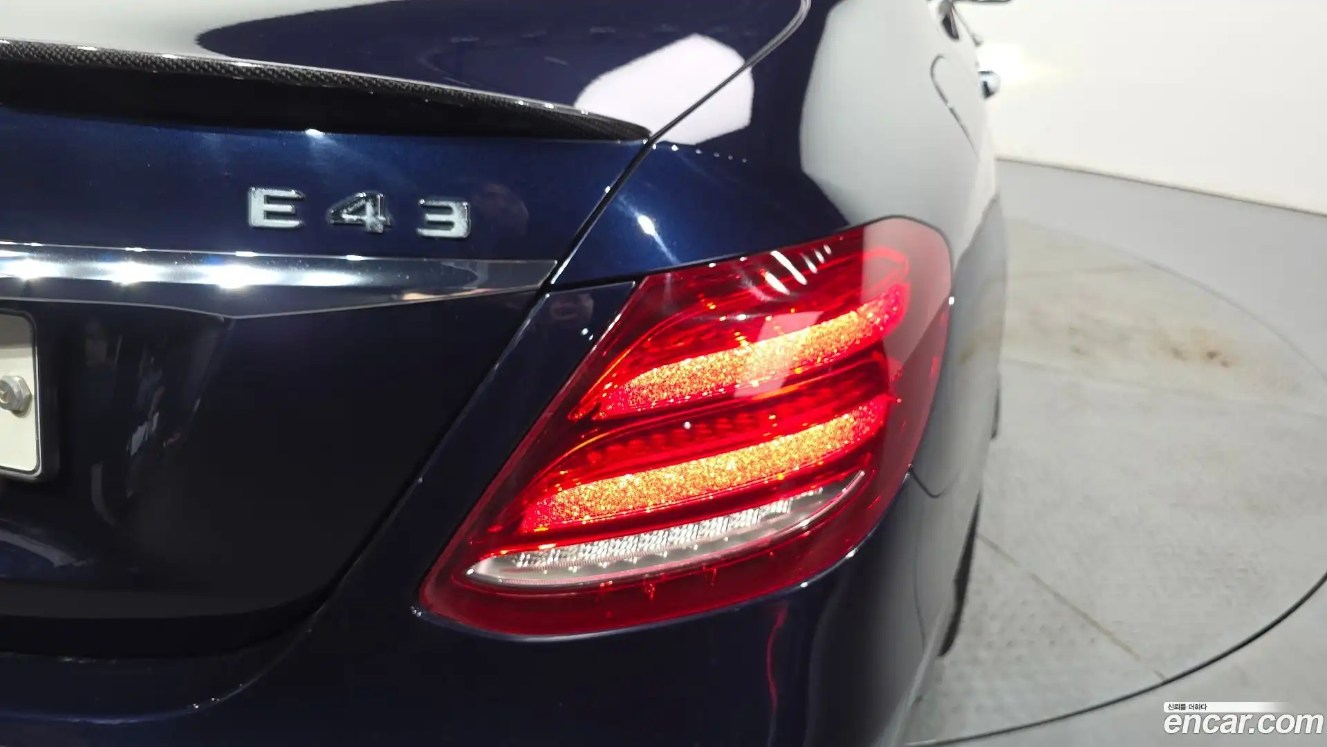 E-Class Mercedes-Benz 2018.9-OUTER-033