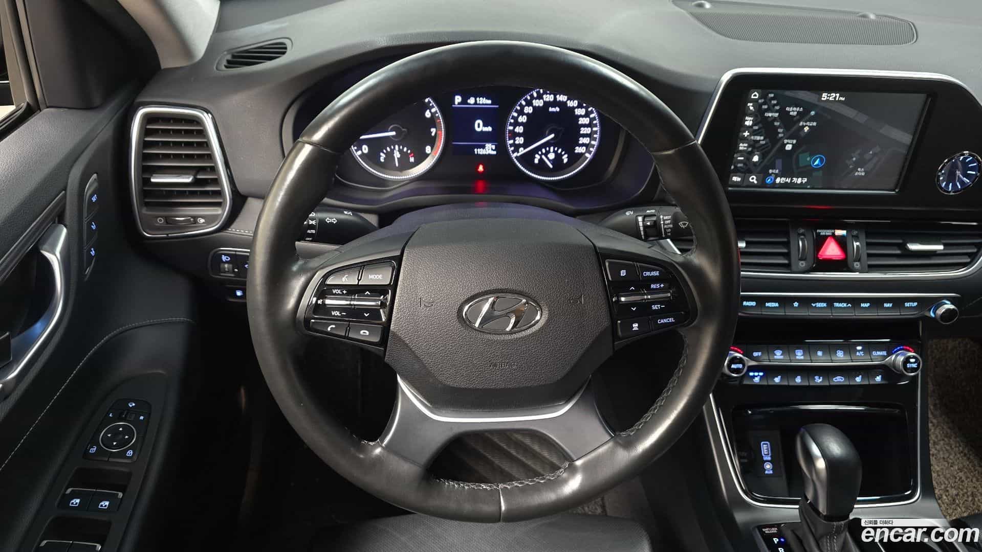 Grandeur Hyundai 2018.4-OPTION-016