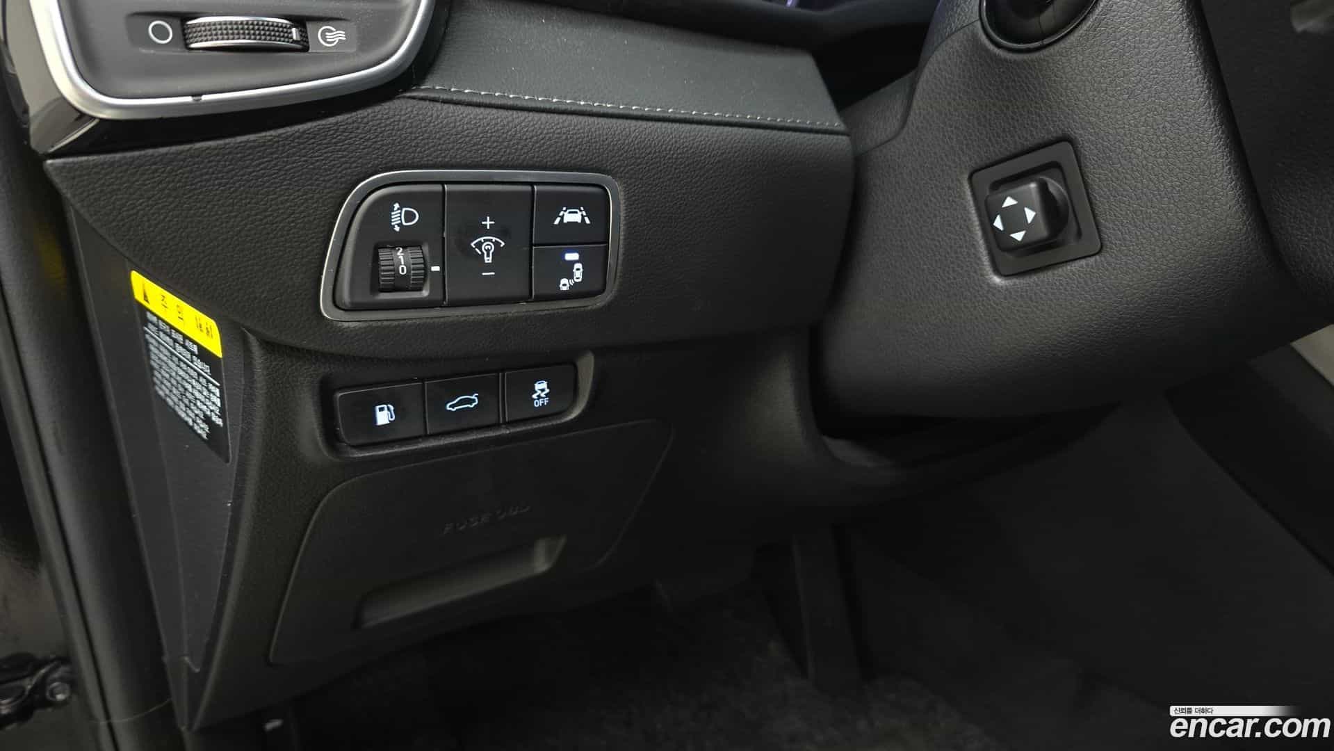 Grandeur Hyundai 2018.4-OPTION-022