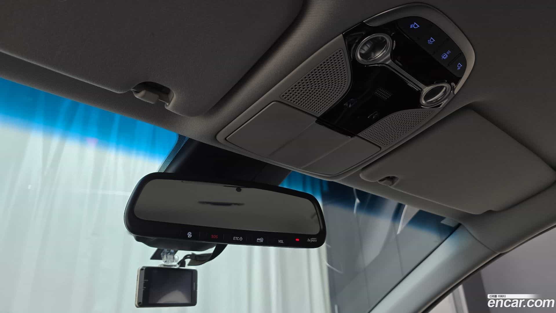 Grandeur Hyundai 2018.4-OPTION-023