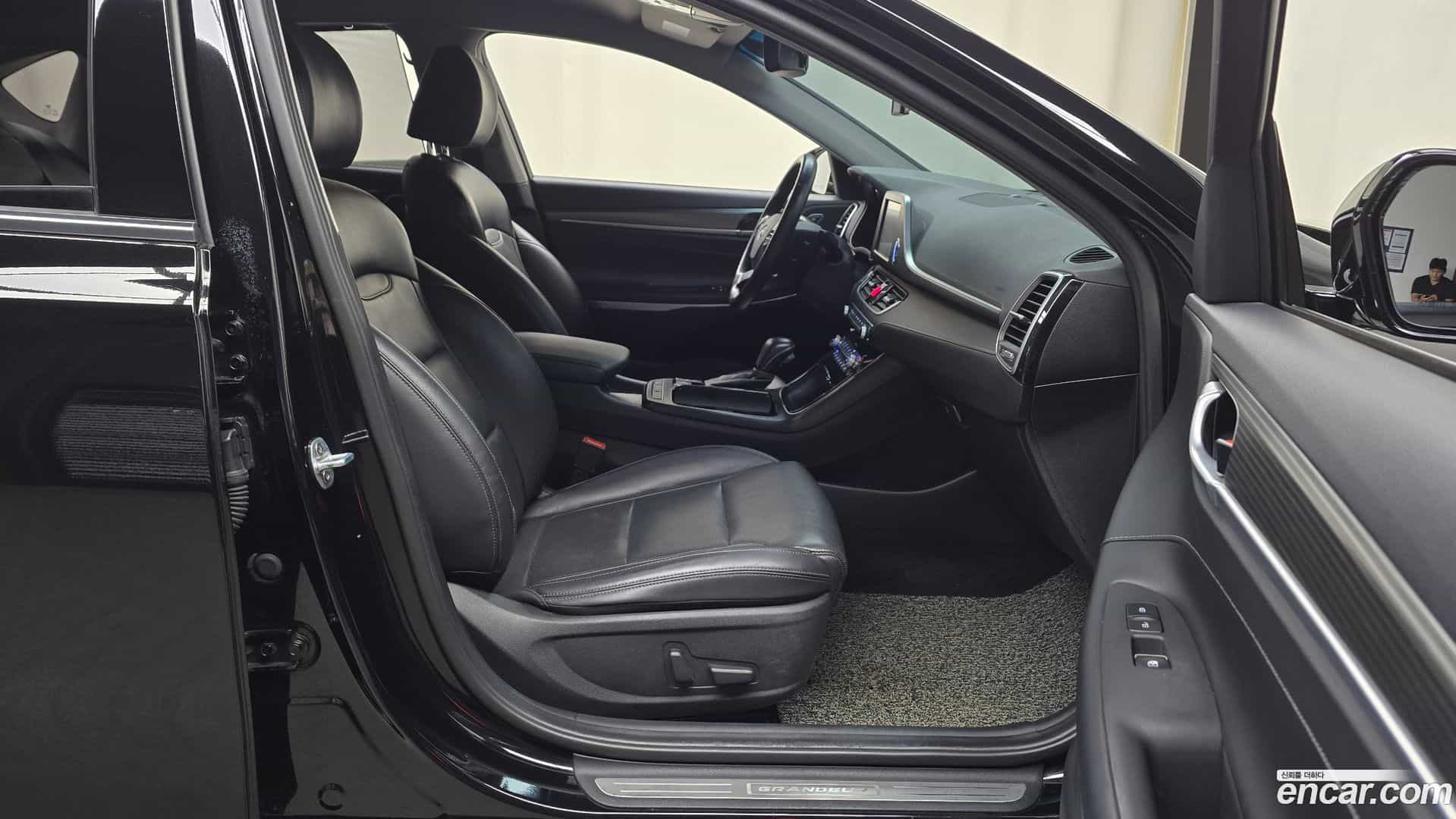 Grandeur Hyundai 2018.4-INNER-036