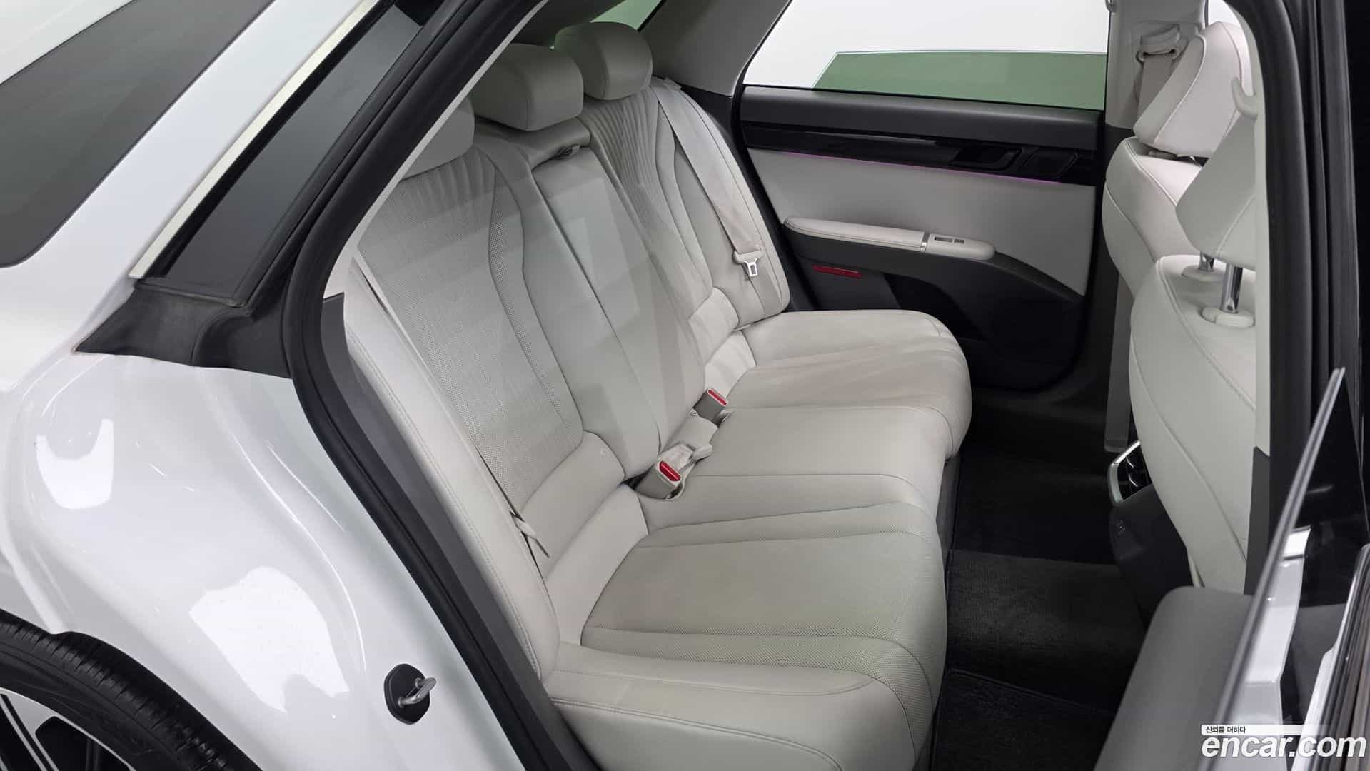 Grandeur Hyundai 2024.5-OPTION-015