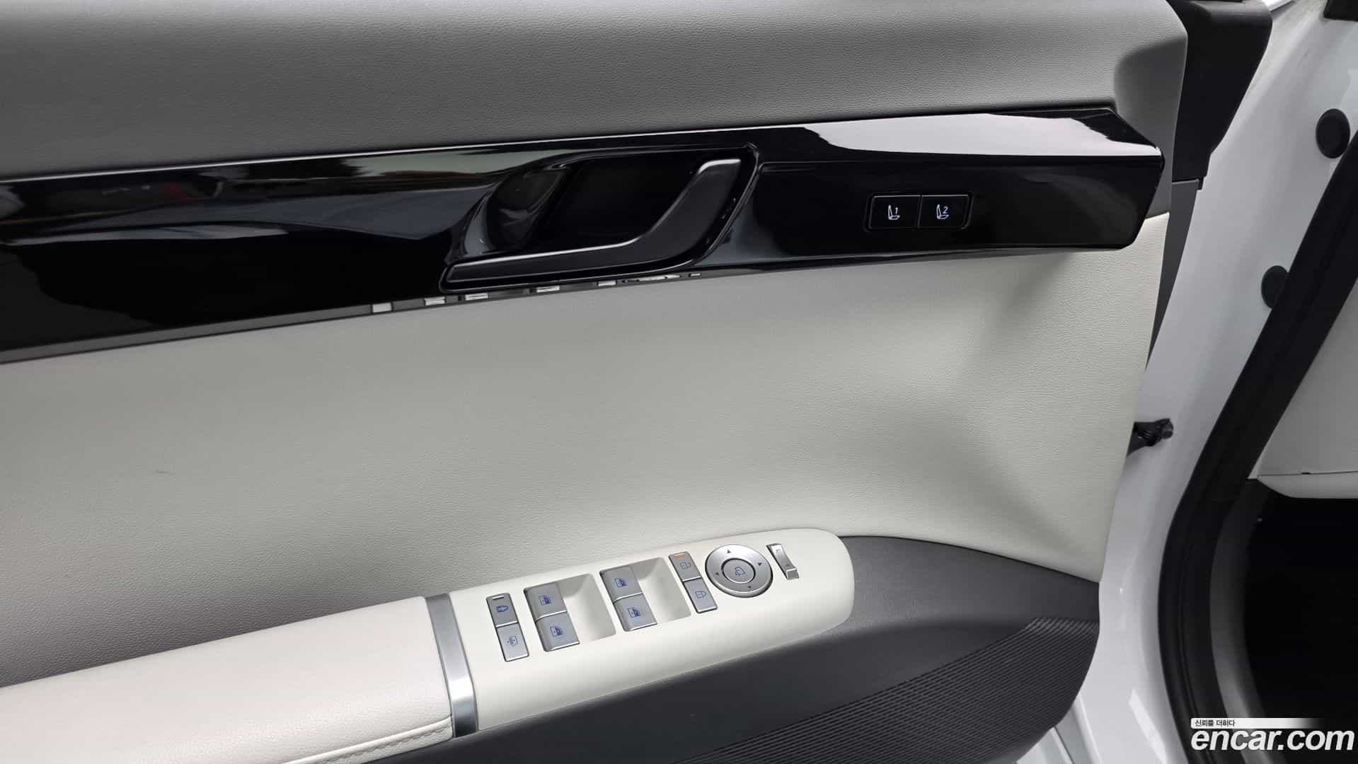 Grandeur Hyundai 2024.5-OPTION-044