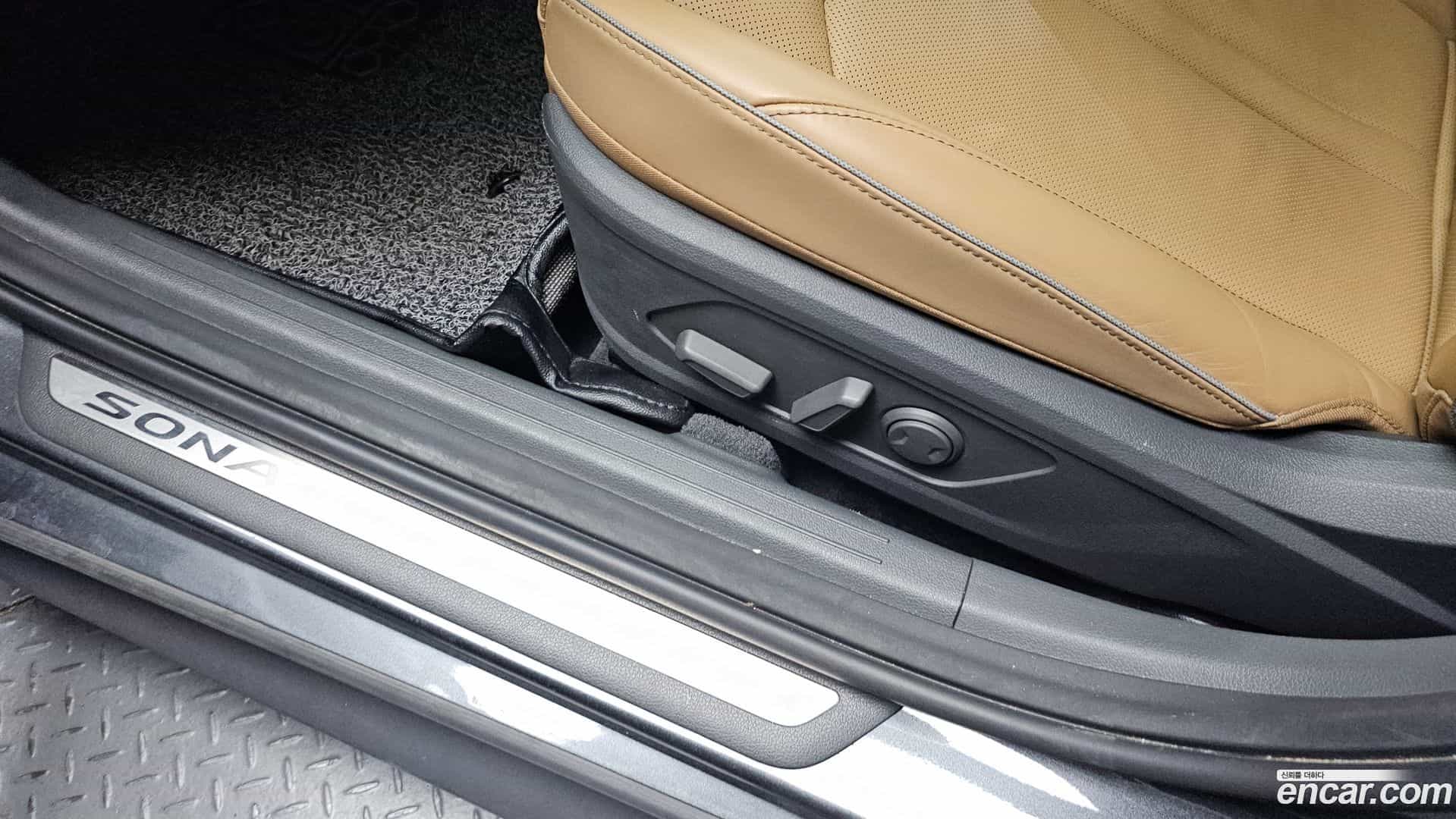 Sonata Hyundai 2019.6-OPTION-042
