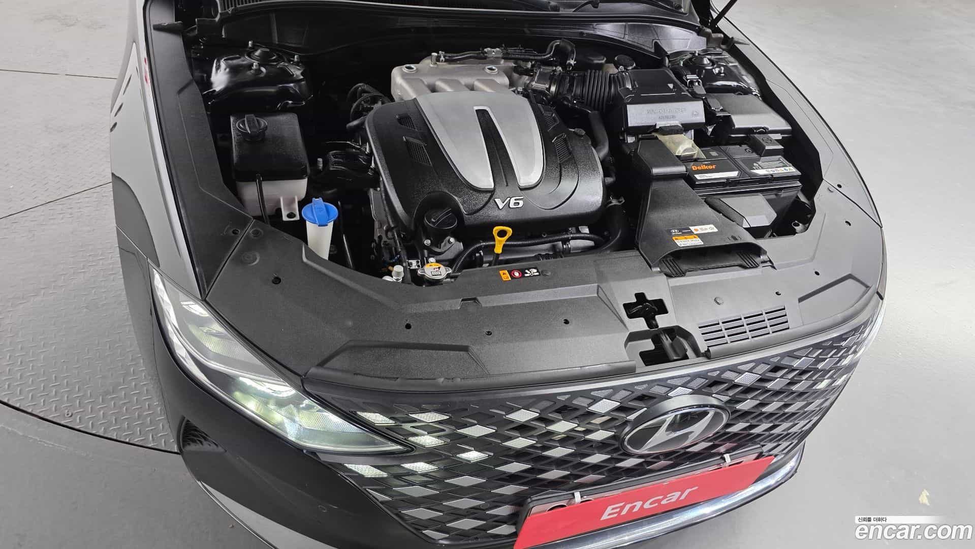 Grandeur Hyundai 2022.3-OUTER-006