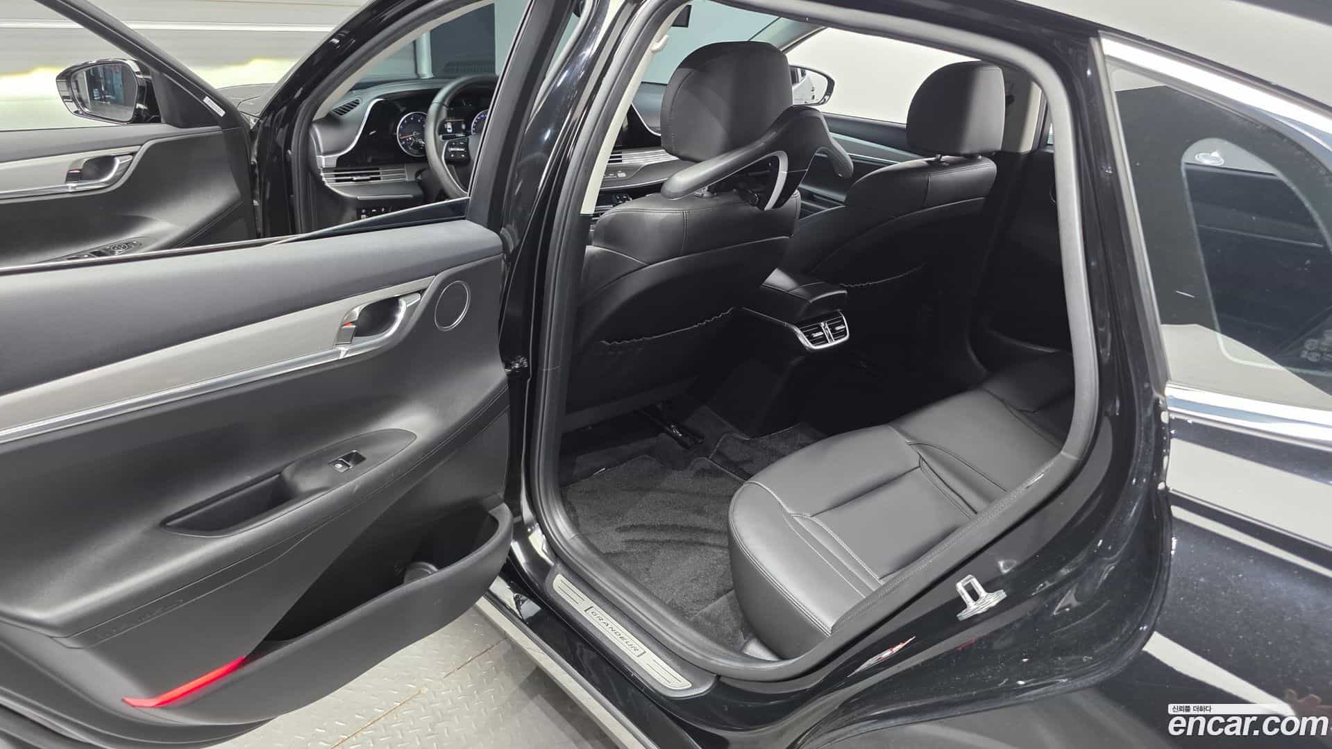 Grandeur Hyundai 2022.3-OPTION-015