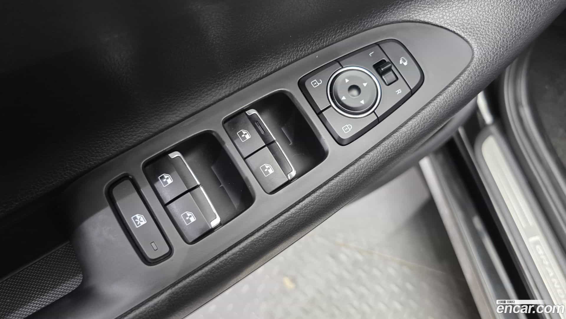 Grandeur Hyundai 2022.3-OPTION-017