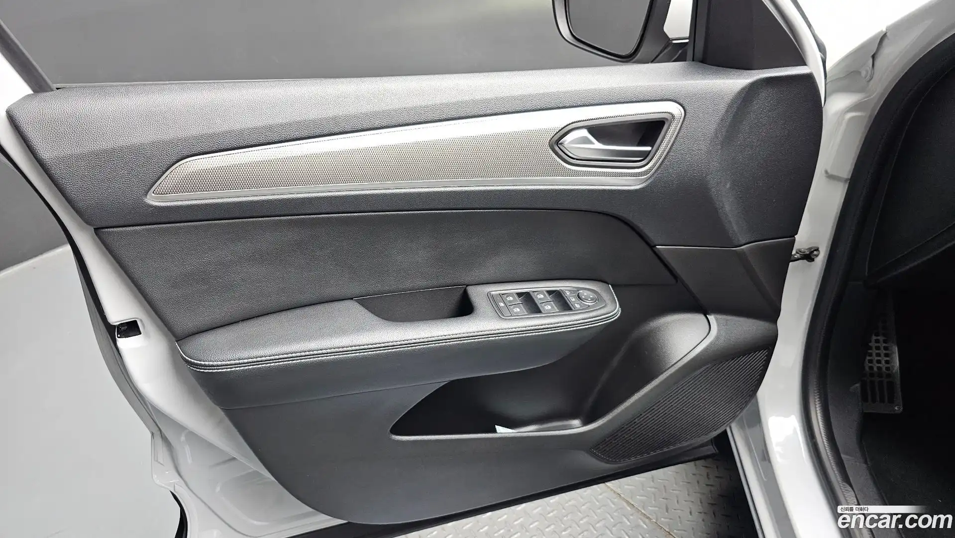XM3 Renault Korea 2023.4-INNER-034