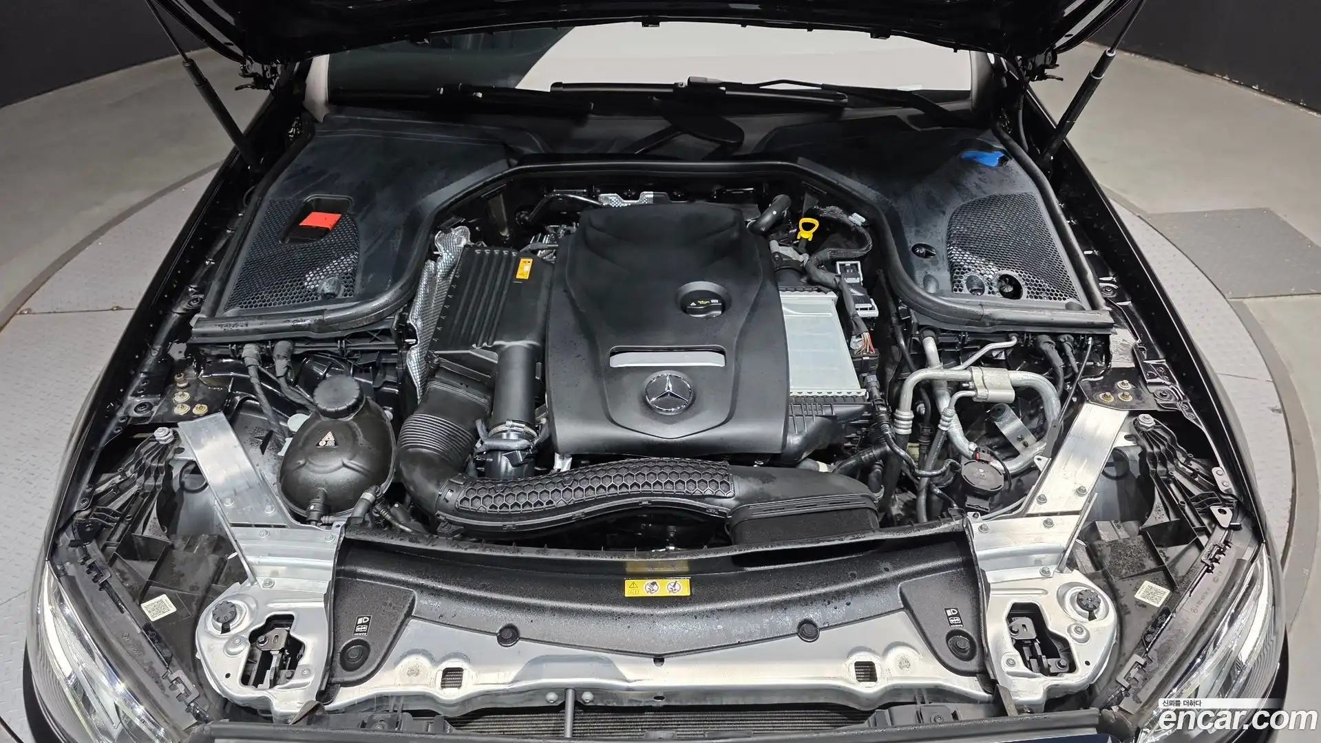 E-Class Mercedes-Benz 2020.8-OUTER-006