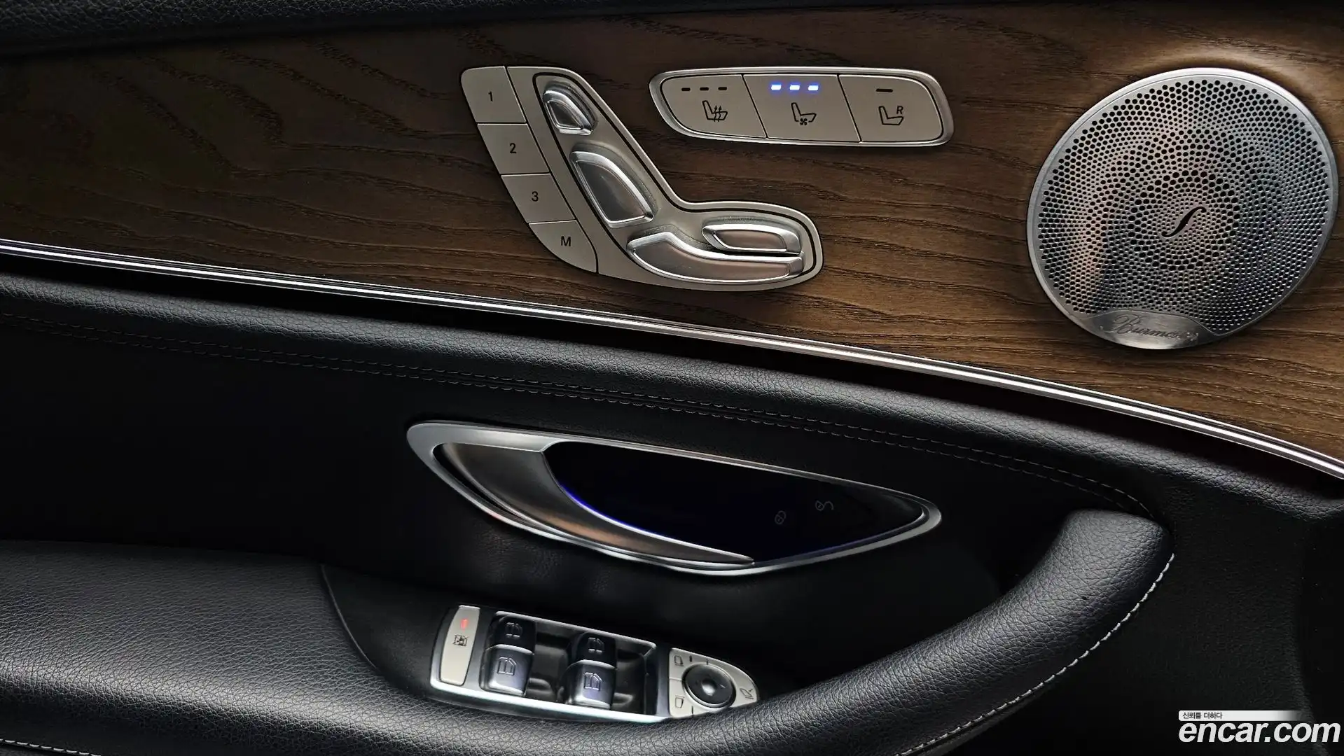 E-Class Mercedes-Benz 2020.8-OPTION-042