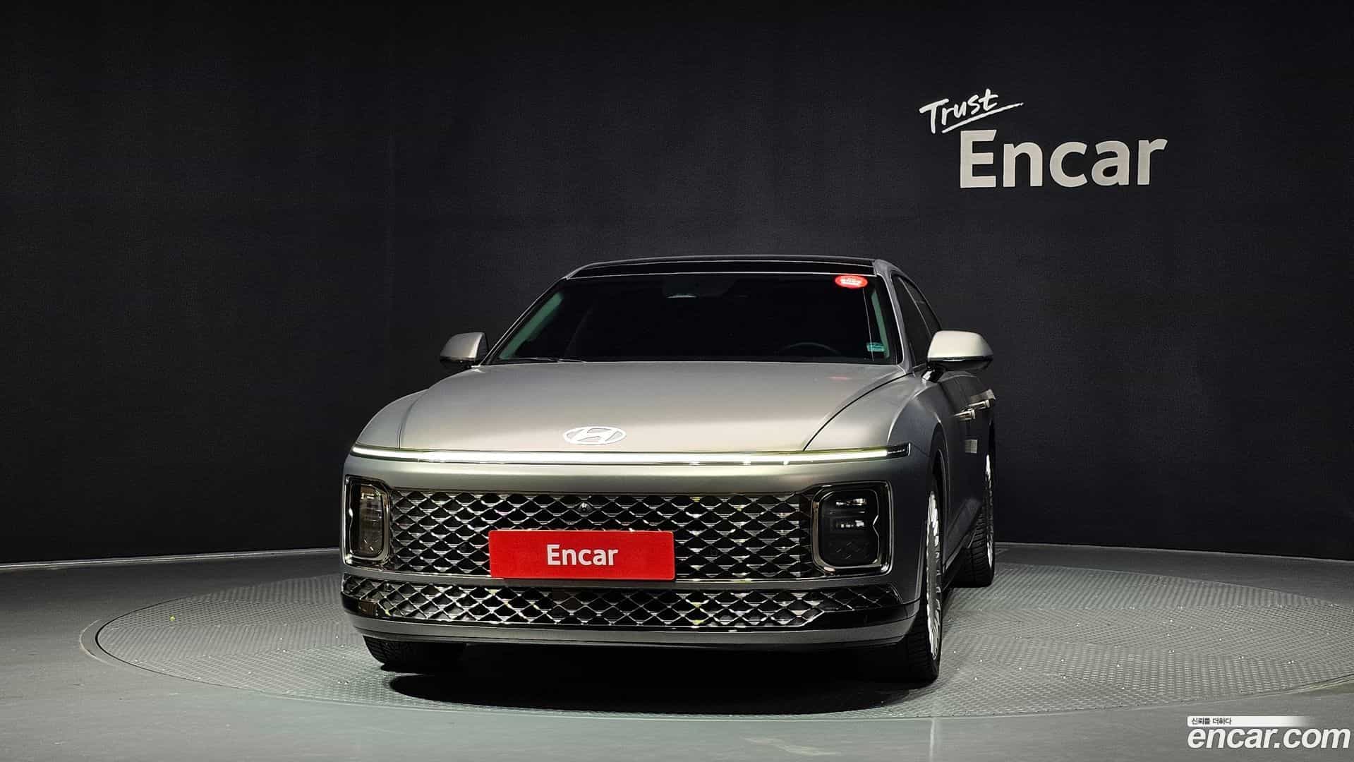 Grandeur Hyundai 2023.8-OUTER-003