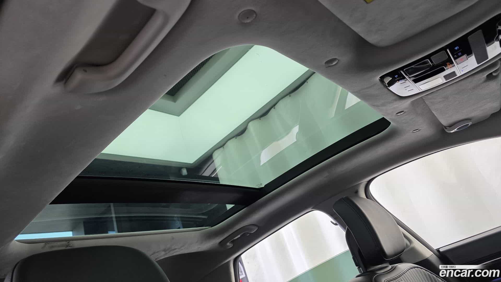 Grandeur Hyundai 2023.8-OPTION-021