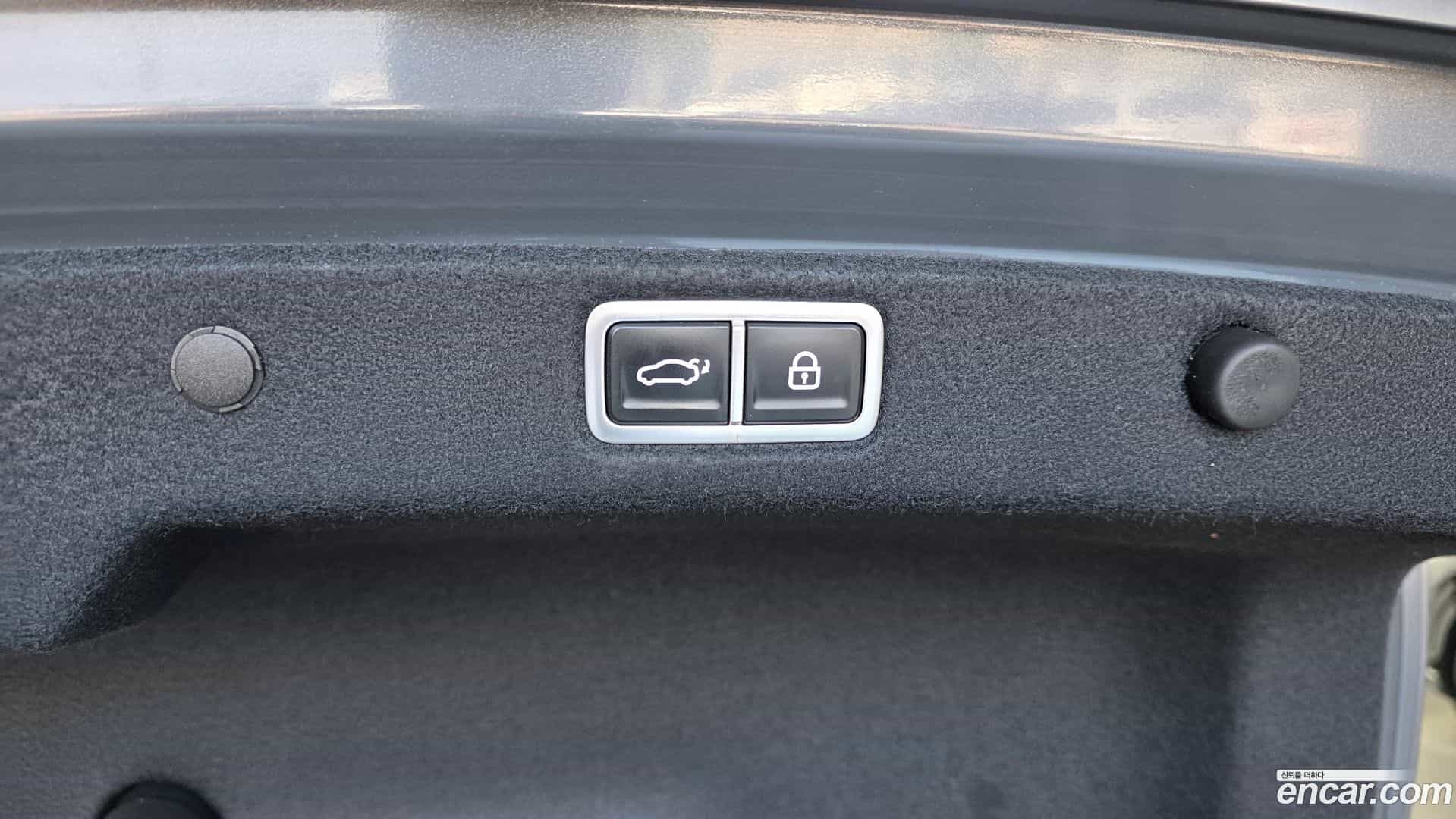Grandeur Hyundai 2023.8-OPTION-046