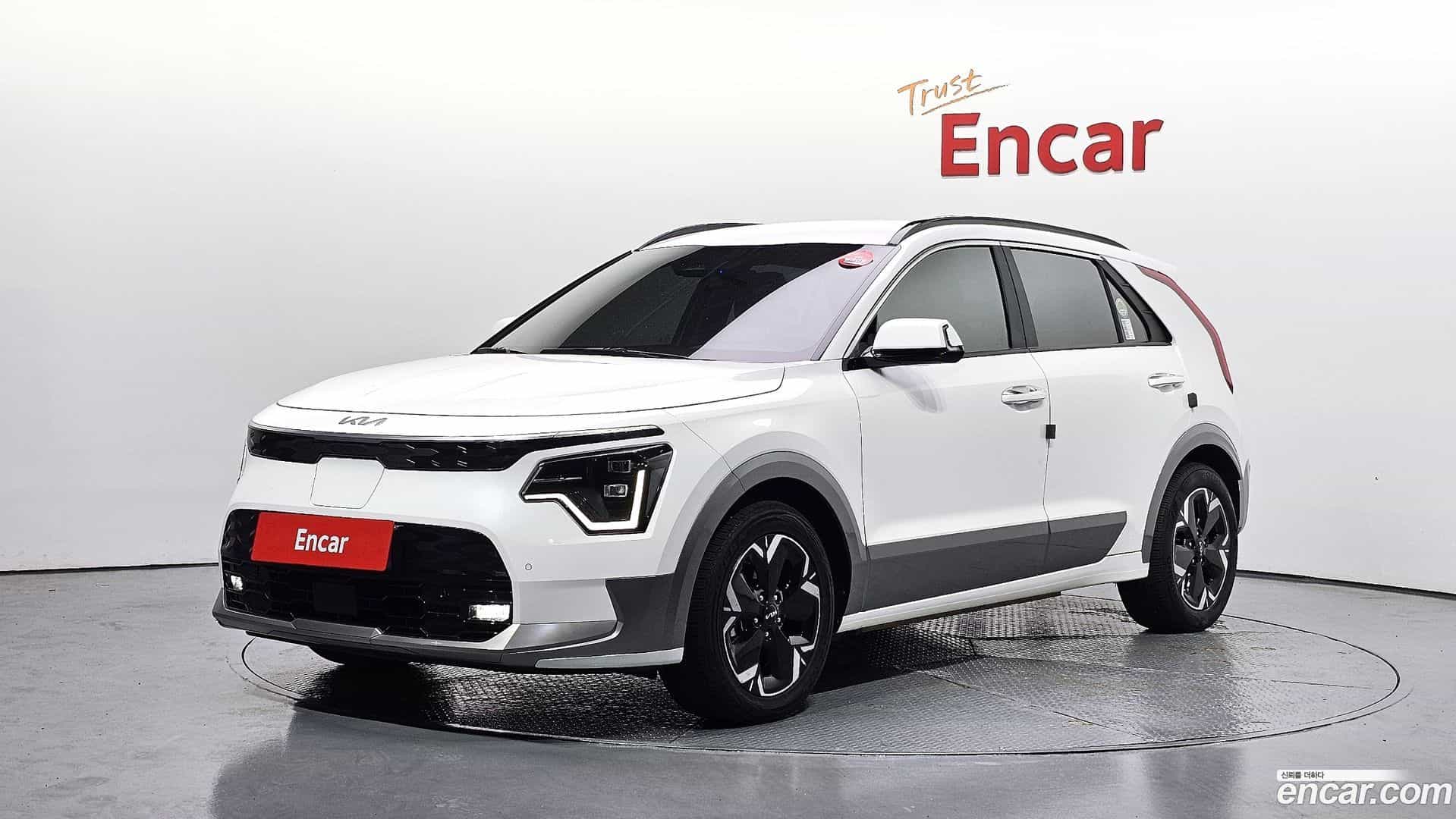 Niro Kia 2023.5-OUTER-001