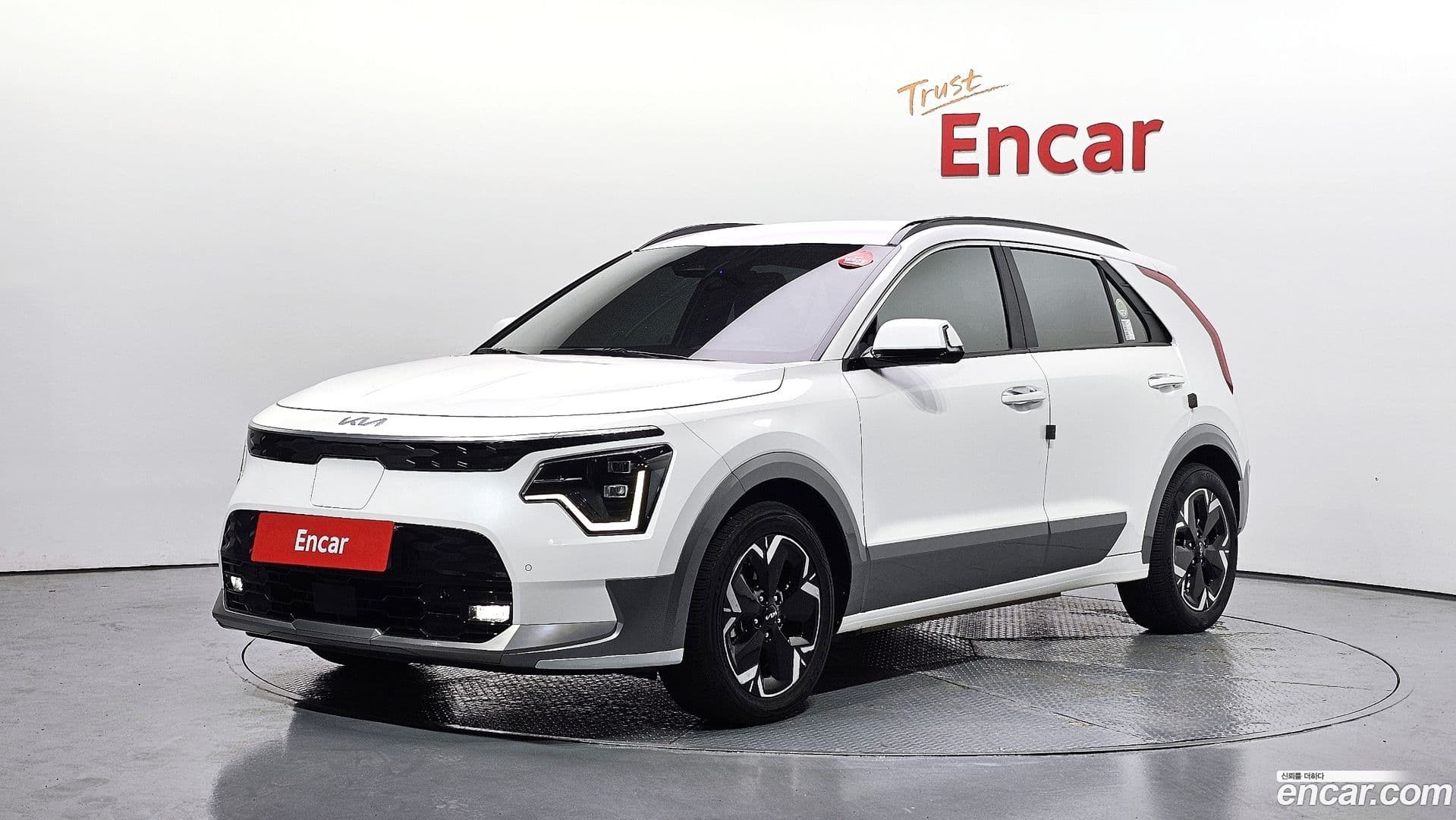 Main__Slider__Photo:Niro Kia 2023.5-0