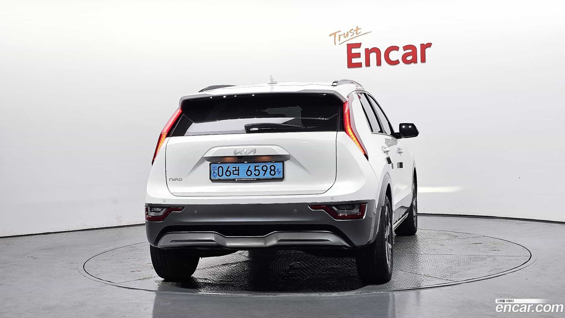 Niro Kia 2023.5-OUTER-004