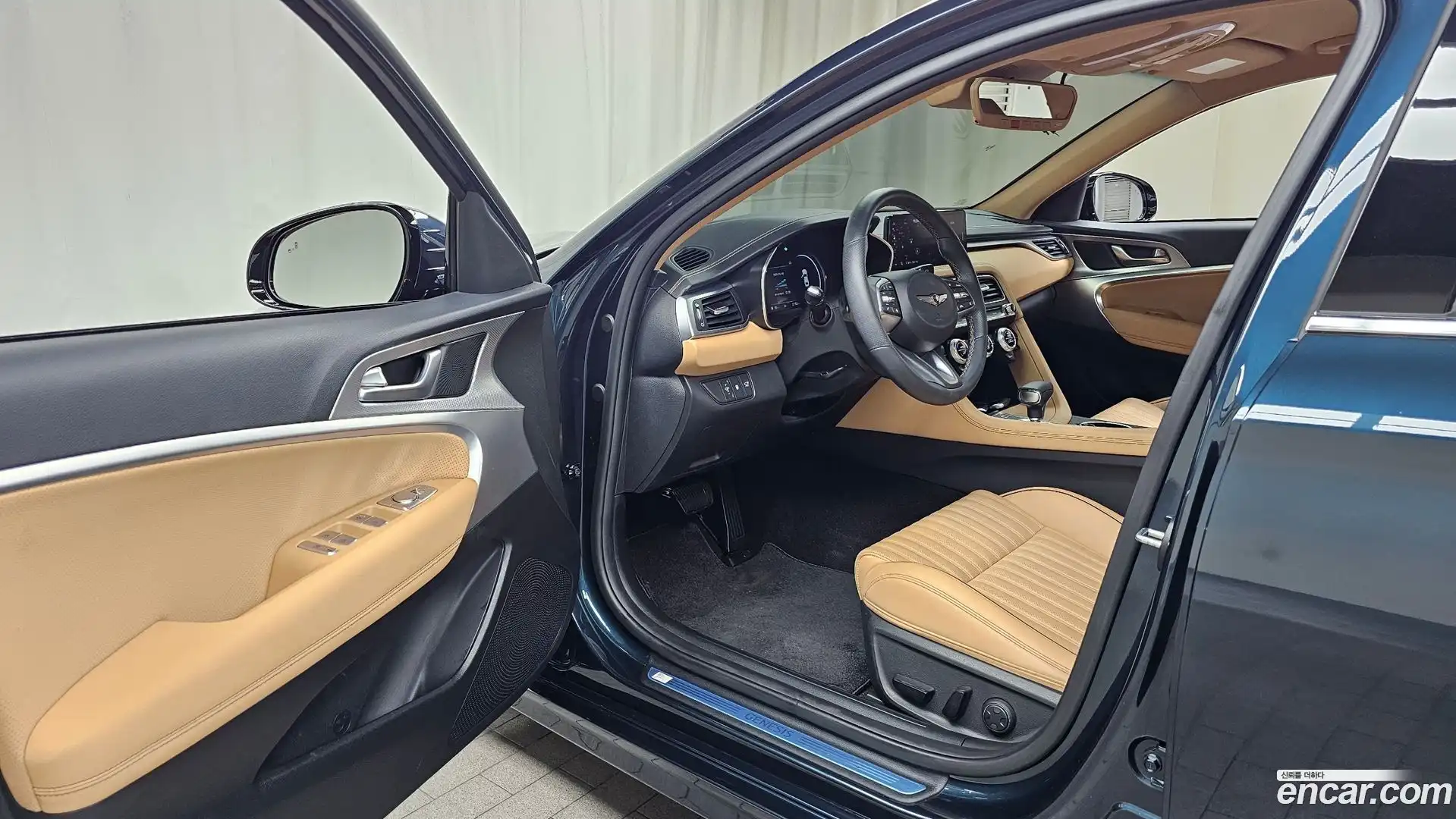 G70 Genesis 2023.3-INNER-010