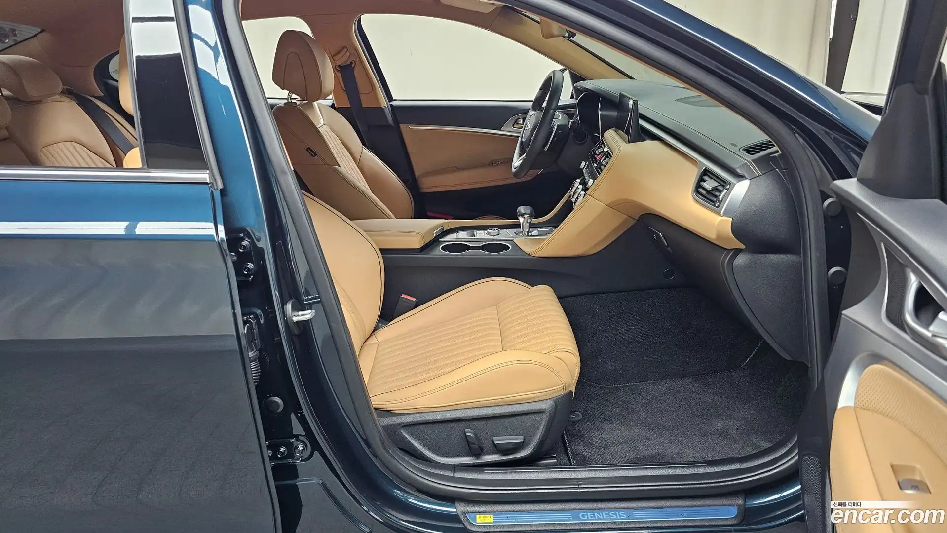 G70 Genesis 2023.3-INNER-036