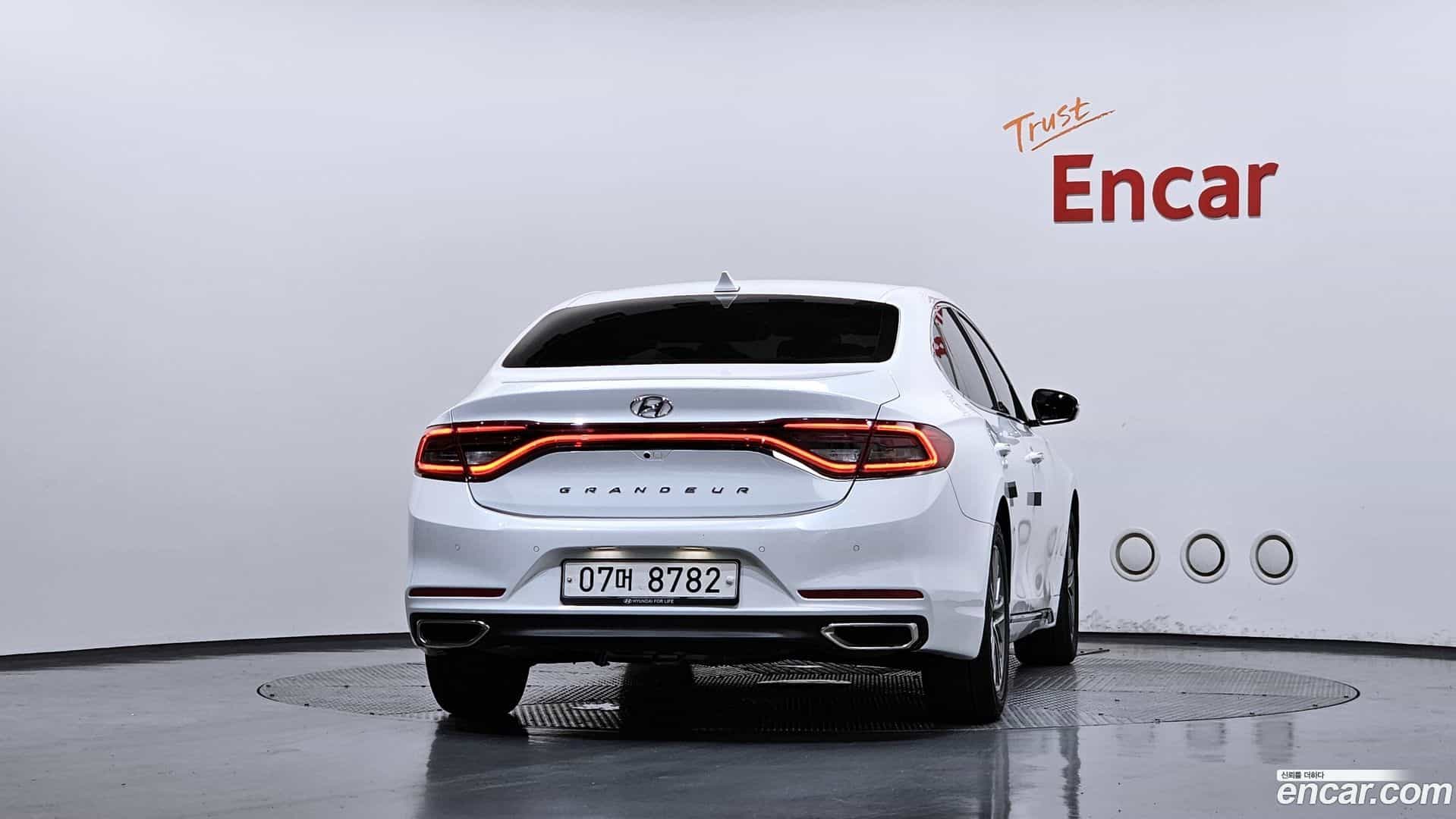 Grandeur Hyundai 2018.8-OUTER-004