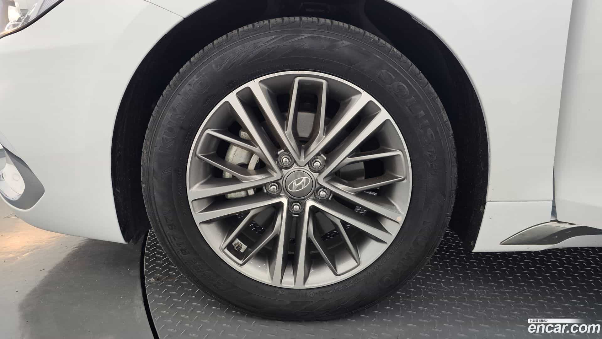 Grandeur Hyundai 2018.8-OUTER-005