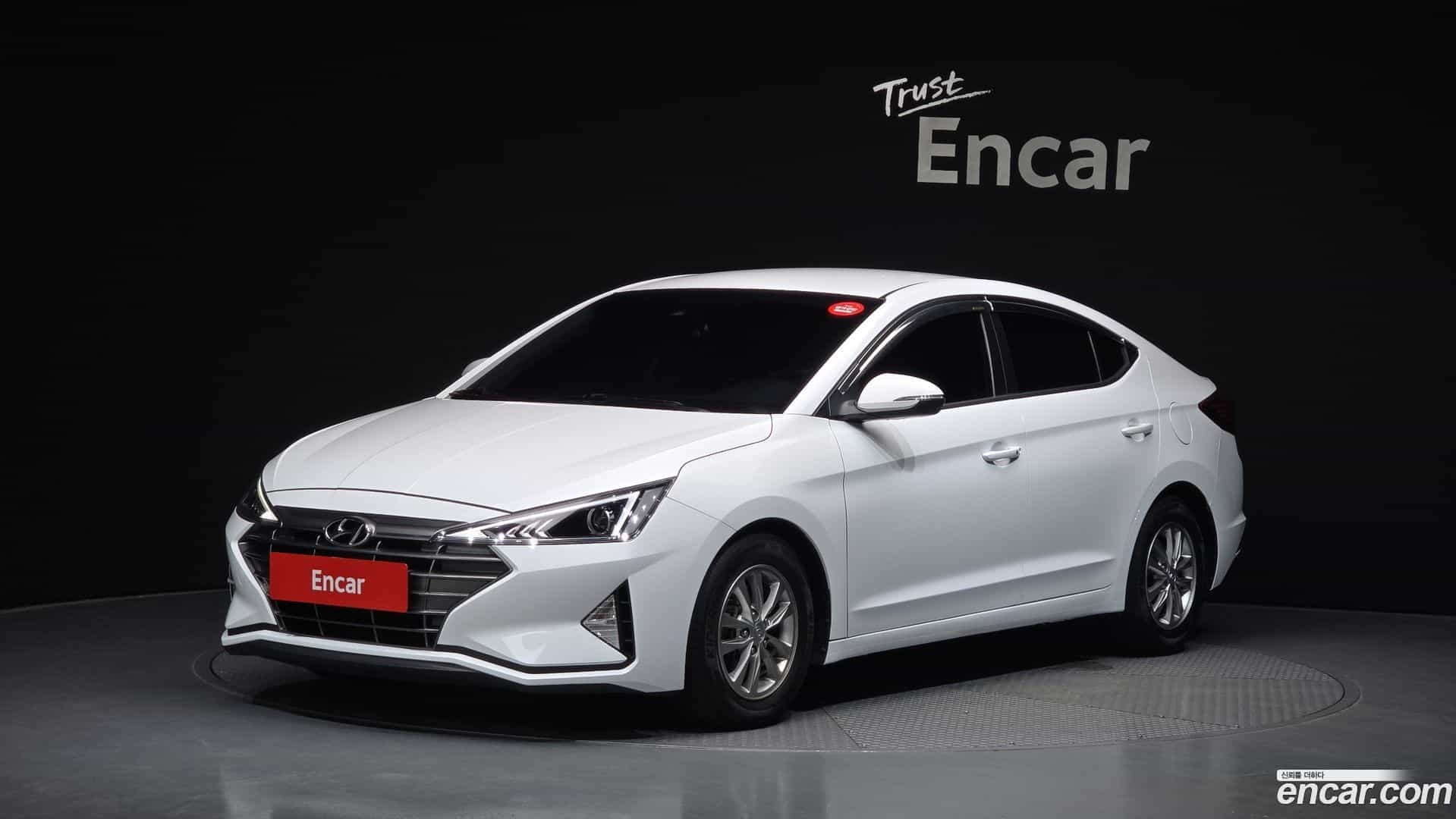 AVANTE Hyundai 2018.9-OUTER-001