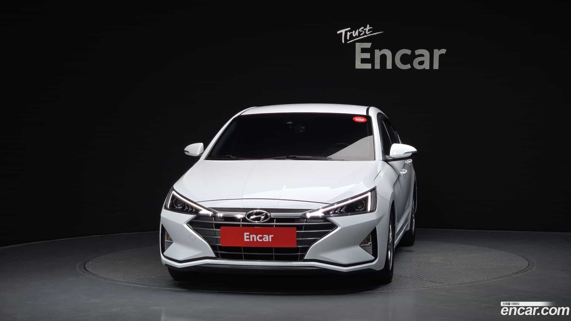 AVANTE Hyundai 2018.9-OUTER-003