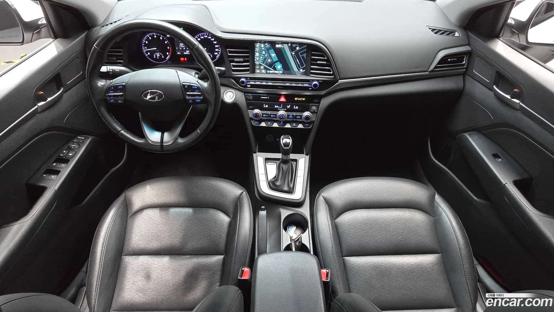 AVANTE Hyundai 2018.9-INNER-007