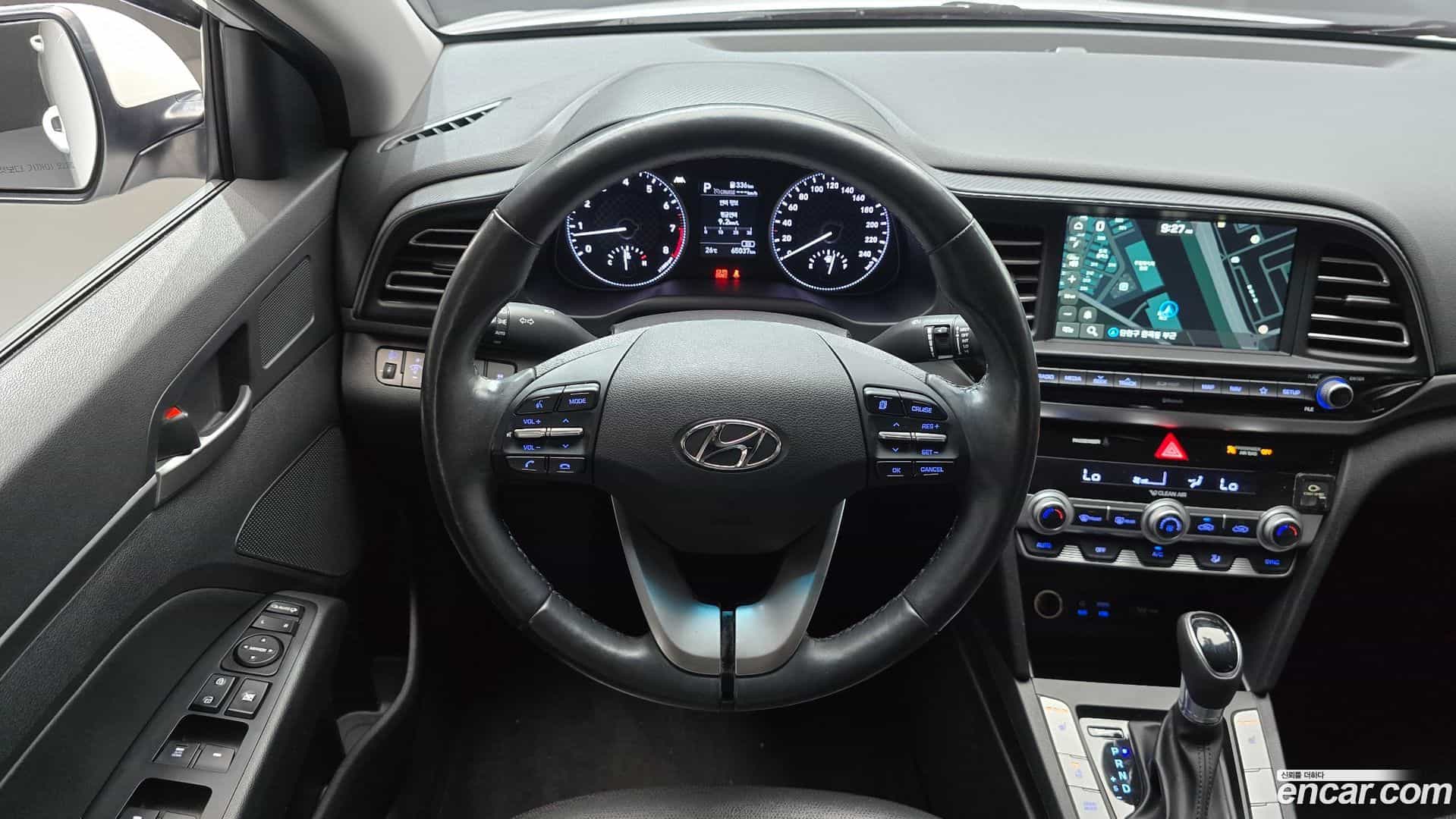AVANTE Hyundai 2018.9-OPTION-016