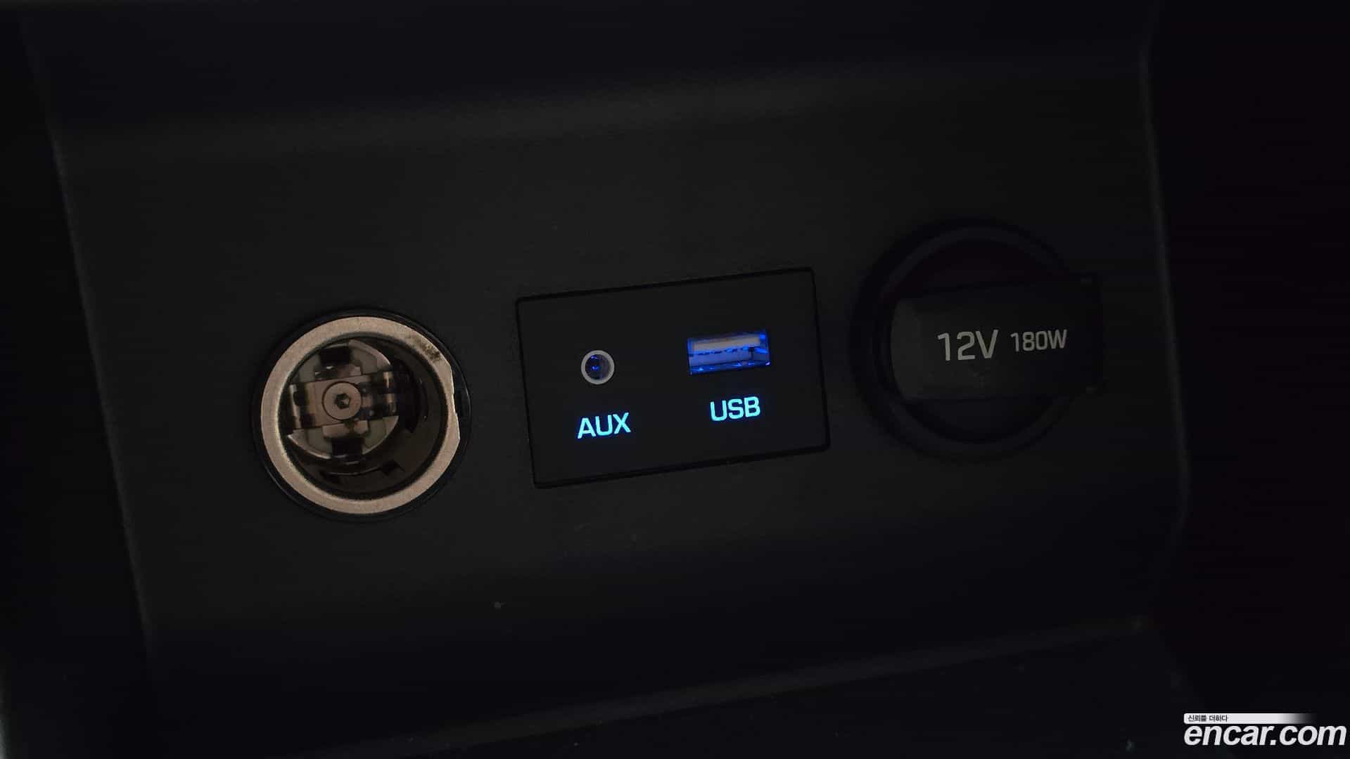 AVANTE Hyundai 2018.9-OPTION-040