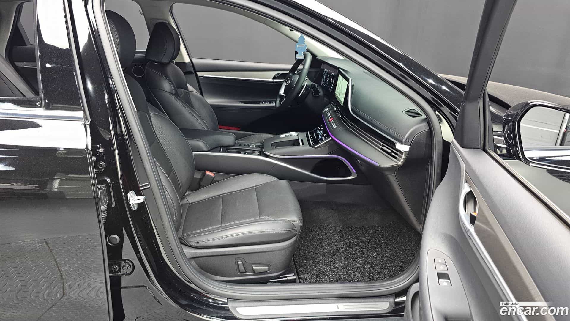 Grandeur Hyundai 2021.1-INNER-036