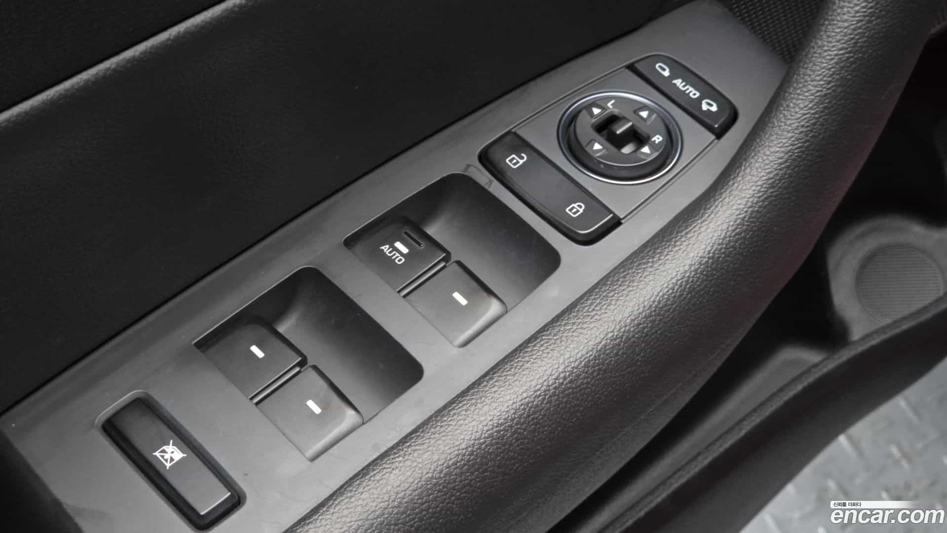 Sonata Hyundai 2014.4-OPTION-042