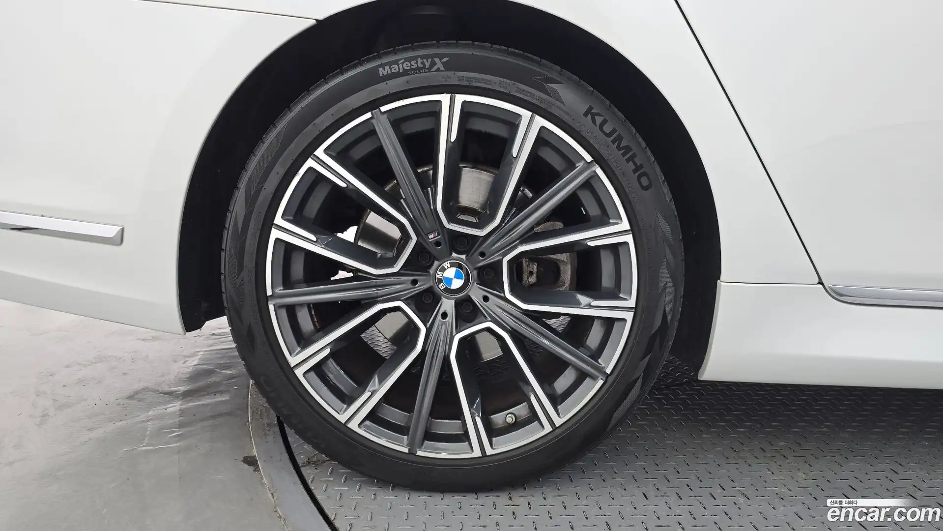 7-Series BMW 2020.5-OUTER-005