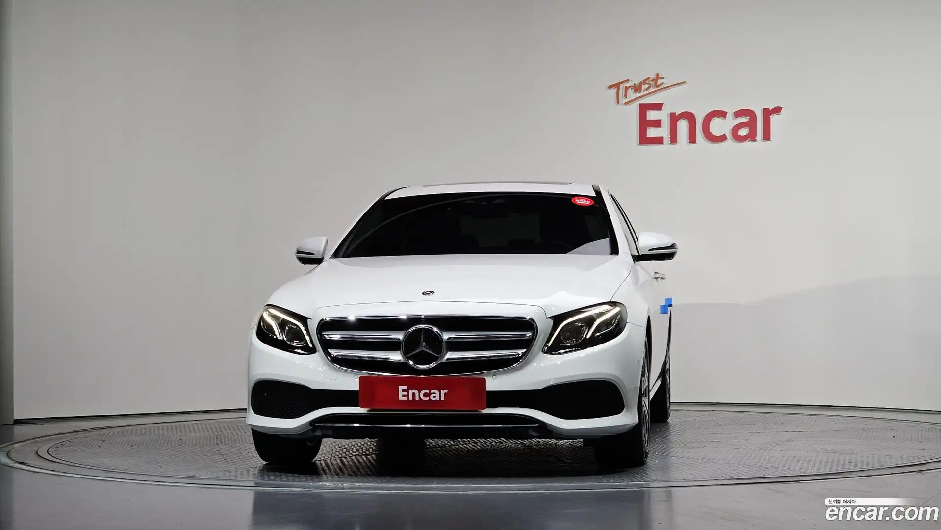 E-Class Mercedes-Benz 2020.4-OUTER-003