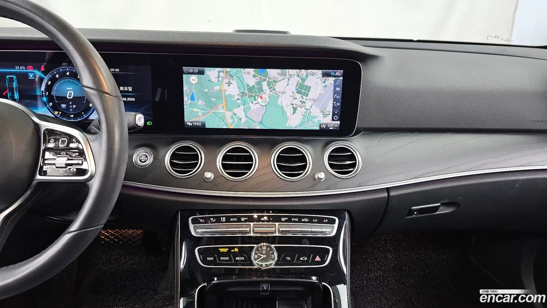 E-Class Mercedes-Benz 2020.4-OPTION-018