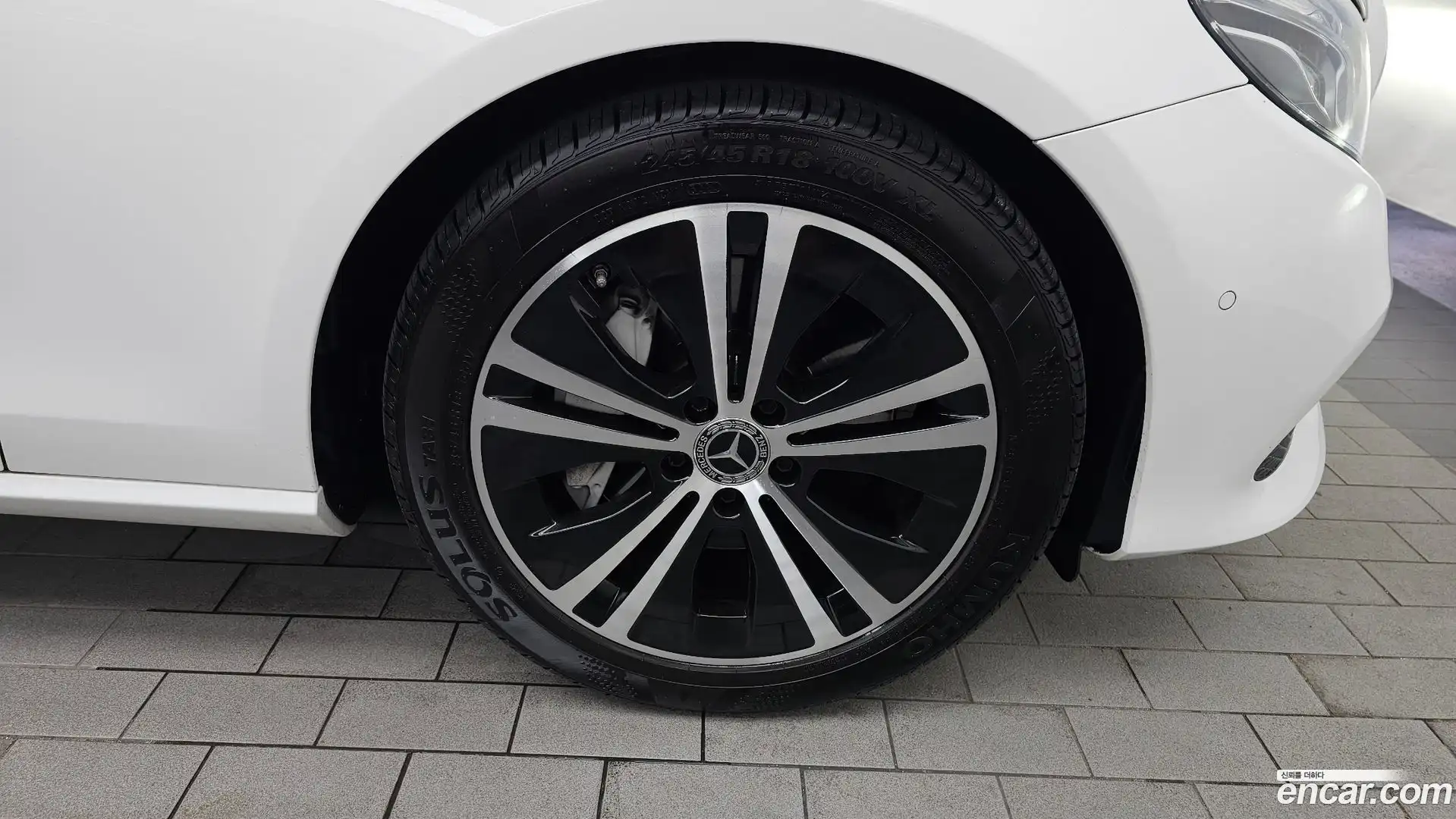 E-Class Mercedes-Benz 2020.4-OUTER-031