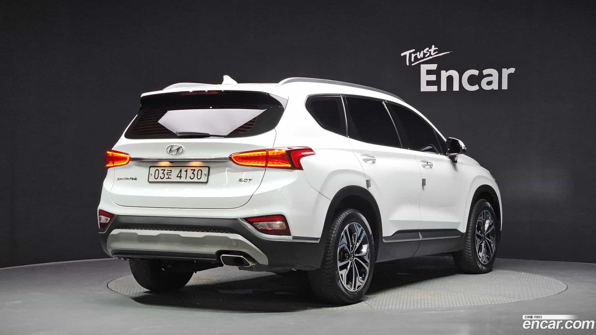 Santafe Hyundai 2019.2-OUTER-002