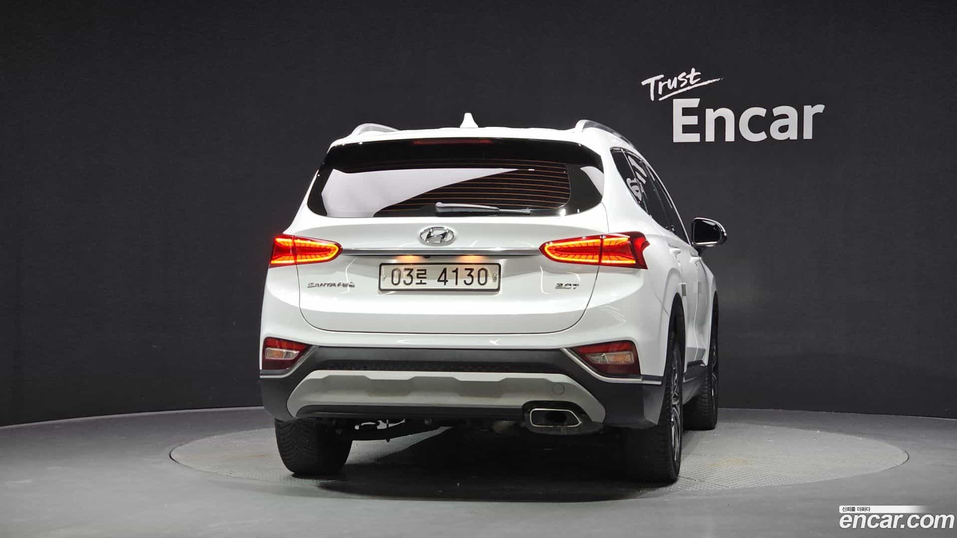 Santafe Hyundai 2019.2-OUTER-004